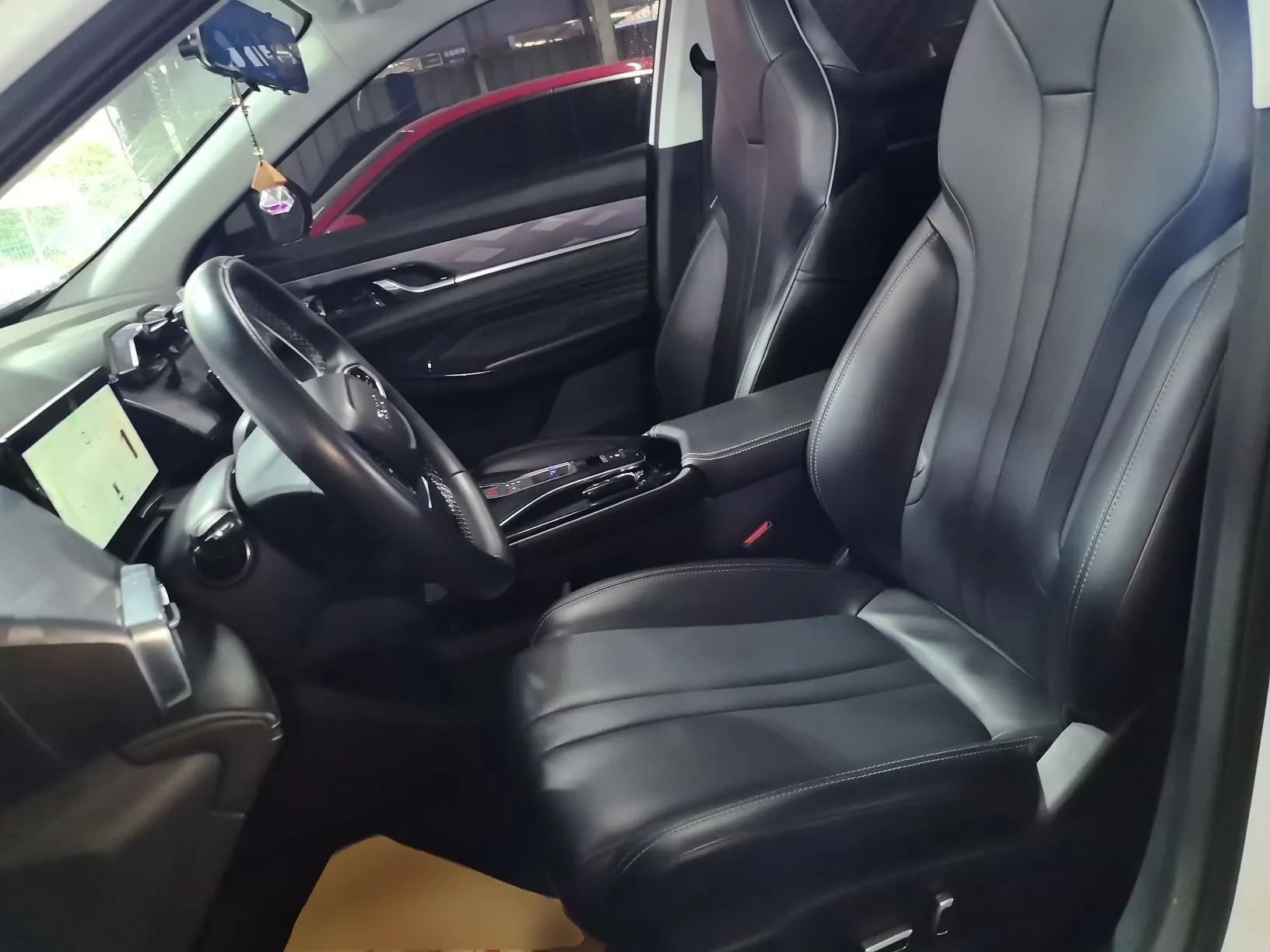 Dongfeng Aeolus Mage 2023 DH-i 1.5T Luxury Edition — миниатюра 18