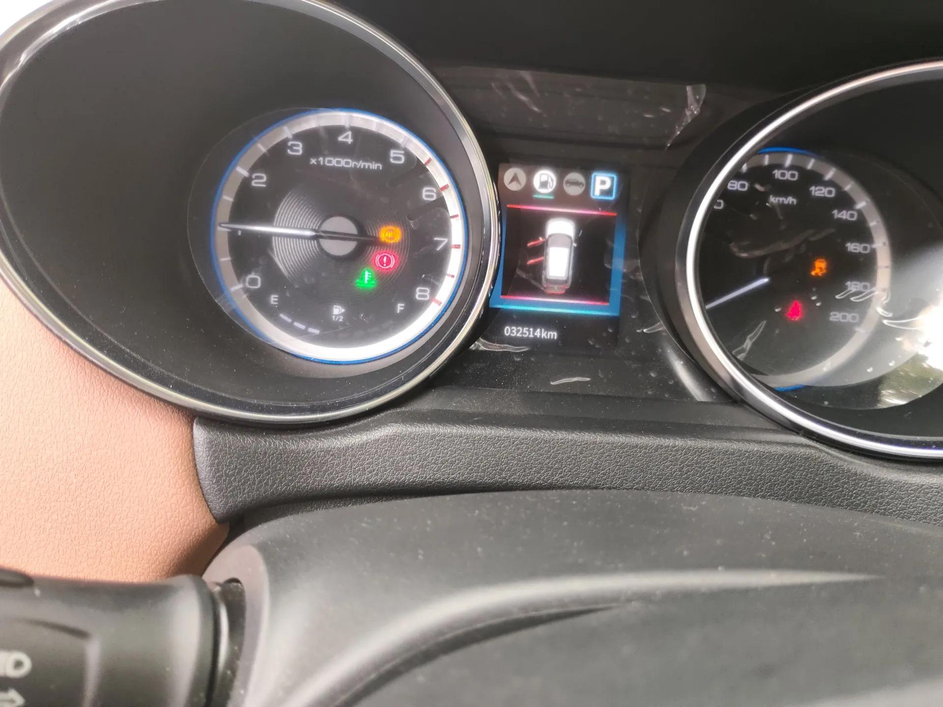 Dongfeng Aeolus AX4 2018 1.6L DCT Trendy & Stylish Model with Sunroof — миниатюра 13