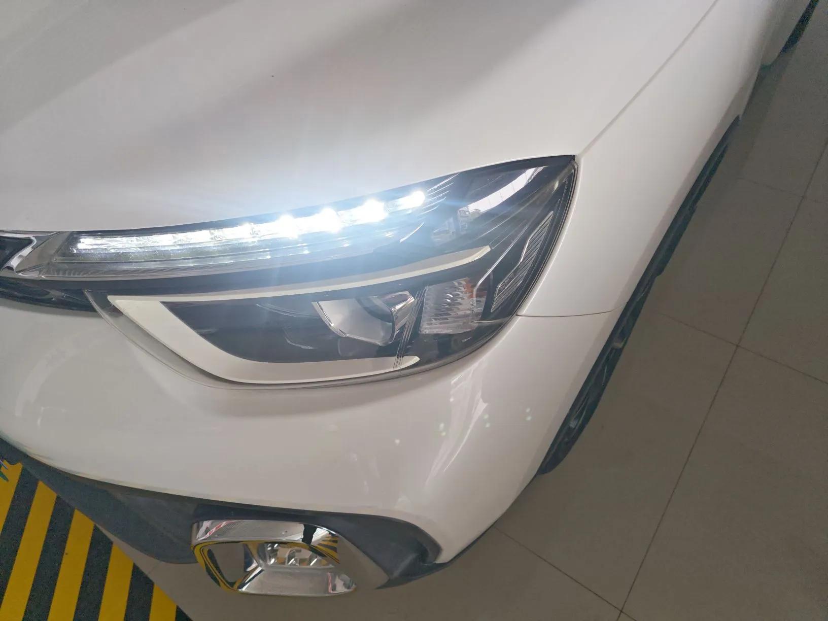Dongfeng Aeolus AX4 2017 1.6L DCT Trendy Style — миниатюра 9