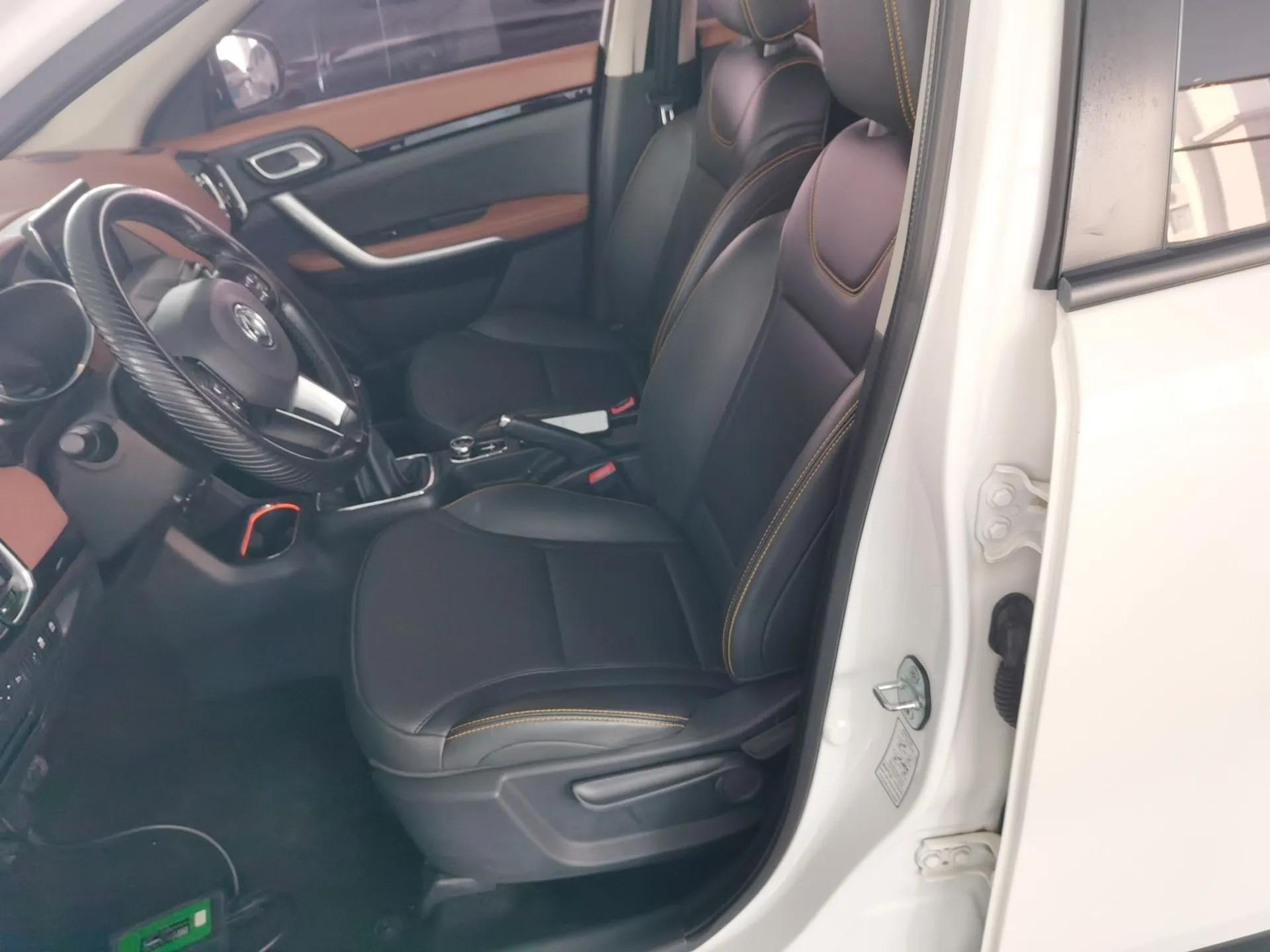 Dongfeng Aeolus AX4 2017 1.6L Manual ChaoShang Model — миниатюра 18