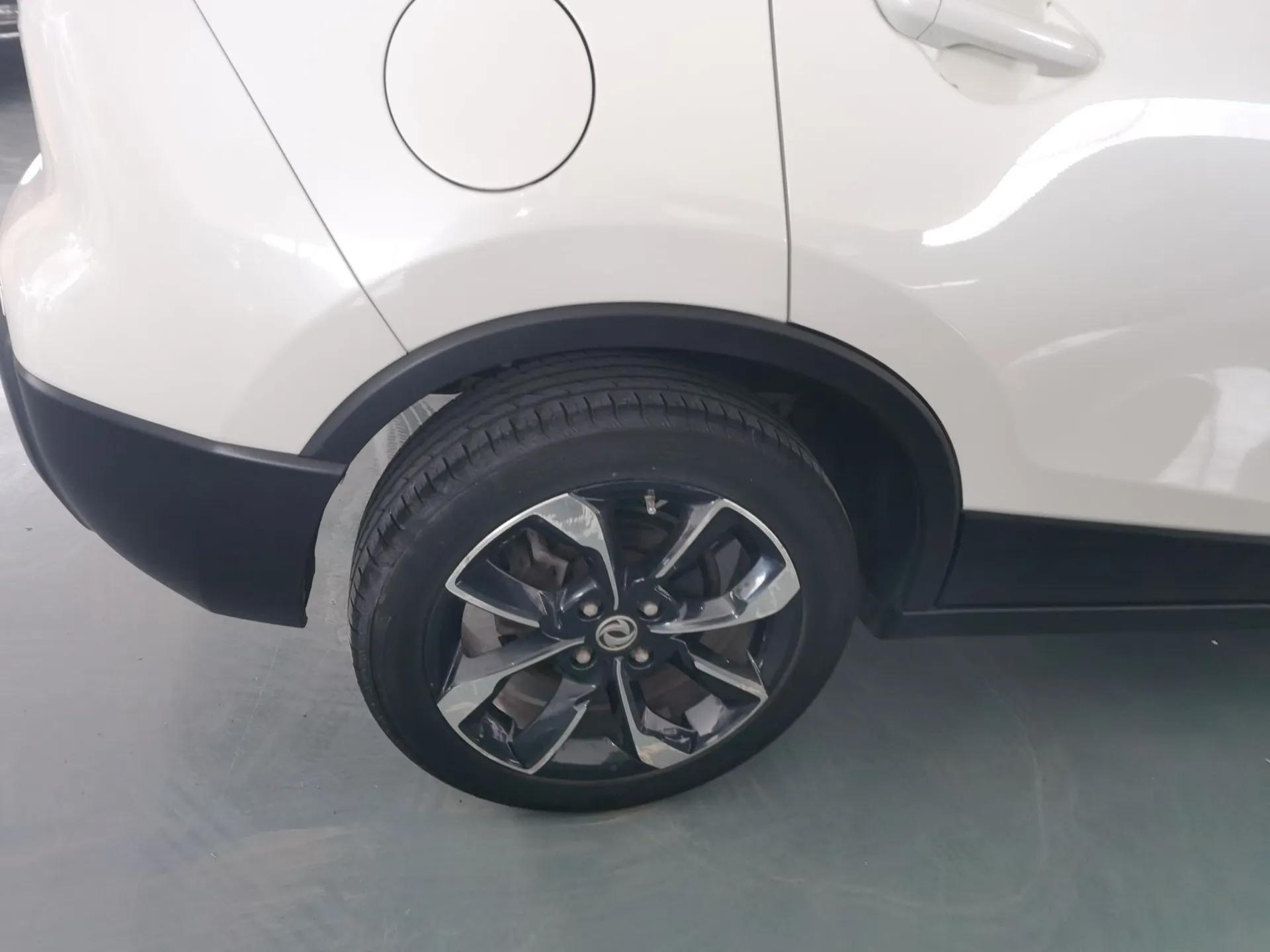Dongfeng Aeolus AX4 2017 1.6L Manual ChaoShang Model — миниатюра 10