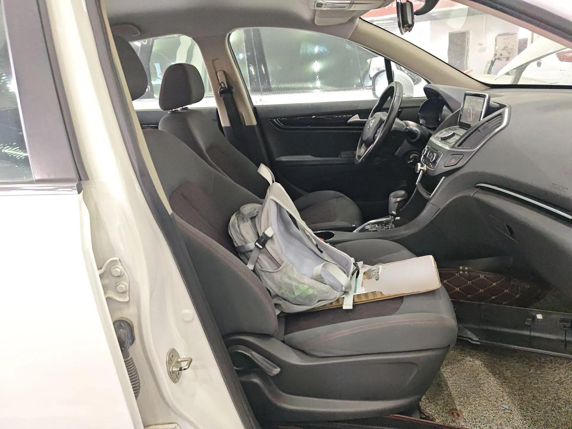 Dongfeng Aeolus AX5 2017 1.4T Automatic Qushang Model — миниатюра 19