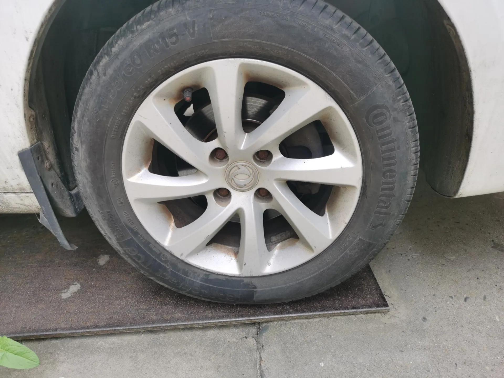 Dongfeng Aeolus S30 2013 1.5L Automatic Zunya Model — миниатюра 8