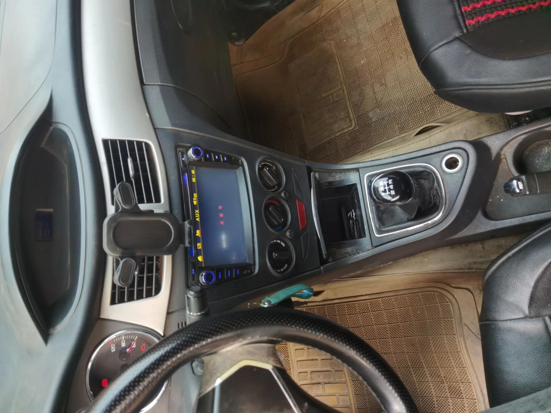 Dongfeng Aeolus S30 2013 1.6L Manual Entry-Level Model — миниатюра 14