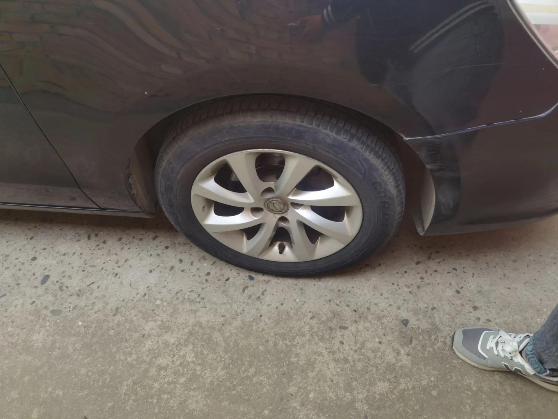 Dongfeng Aeolus S30 2013 1.6L Manual Entry-Level Model — миниатюра 8