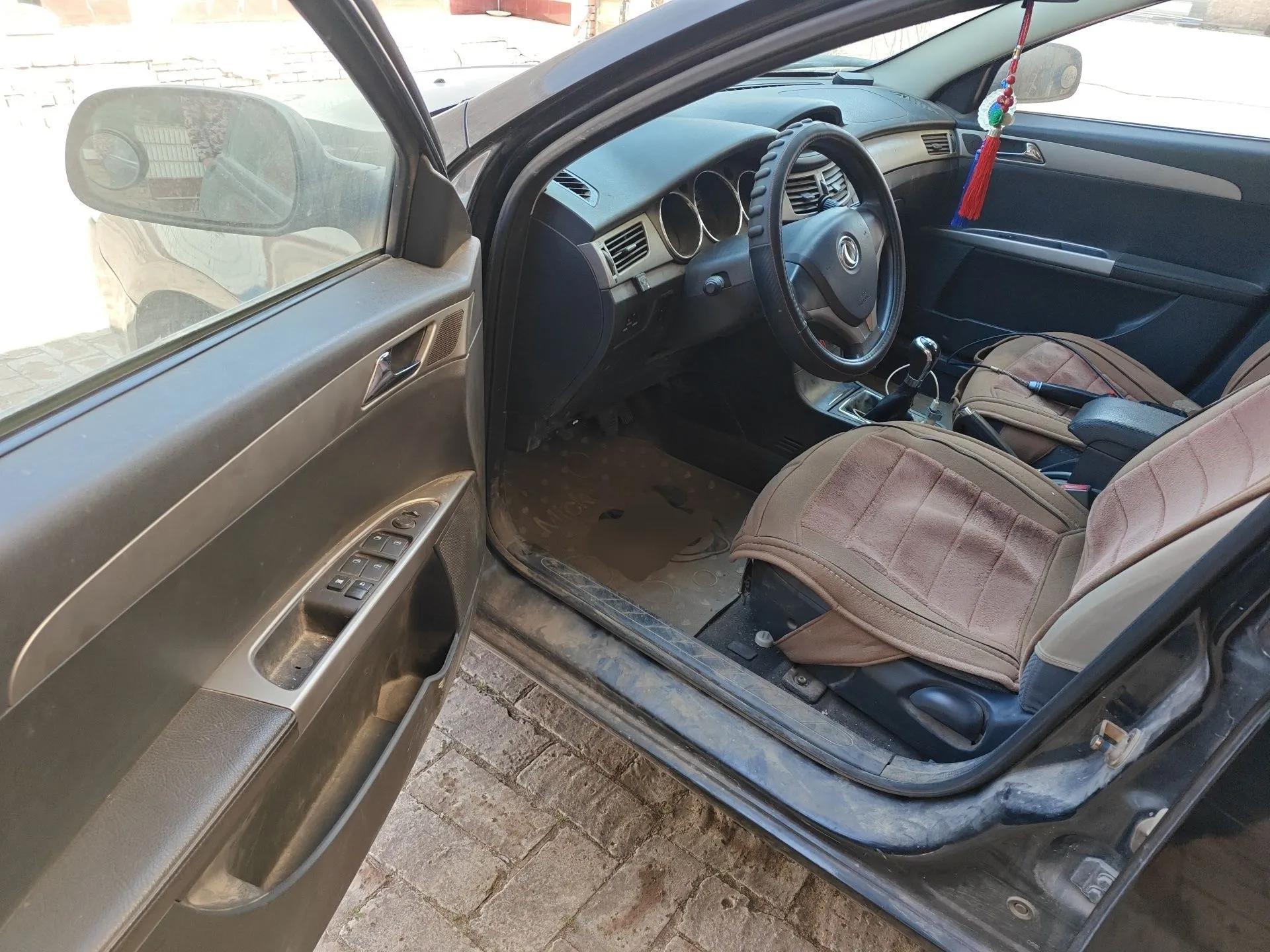 Dongfeng Aeolus S30 2014 1.6L Manual Gratitude Edition CNG — миниатюра 17