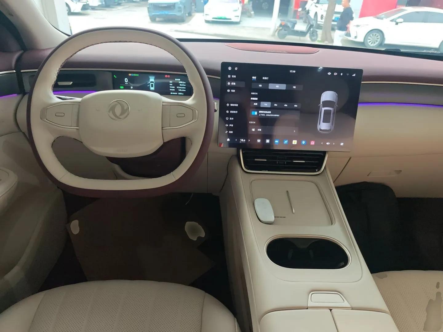 Dongfeng Aeolus L8 2025 Model 185KM Dream Edition — миниатюра 12