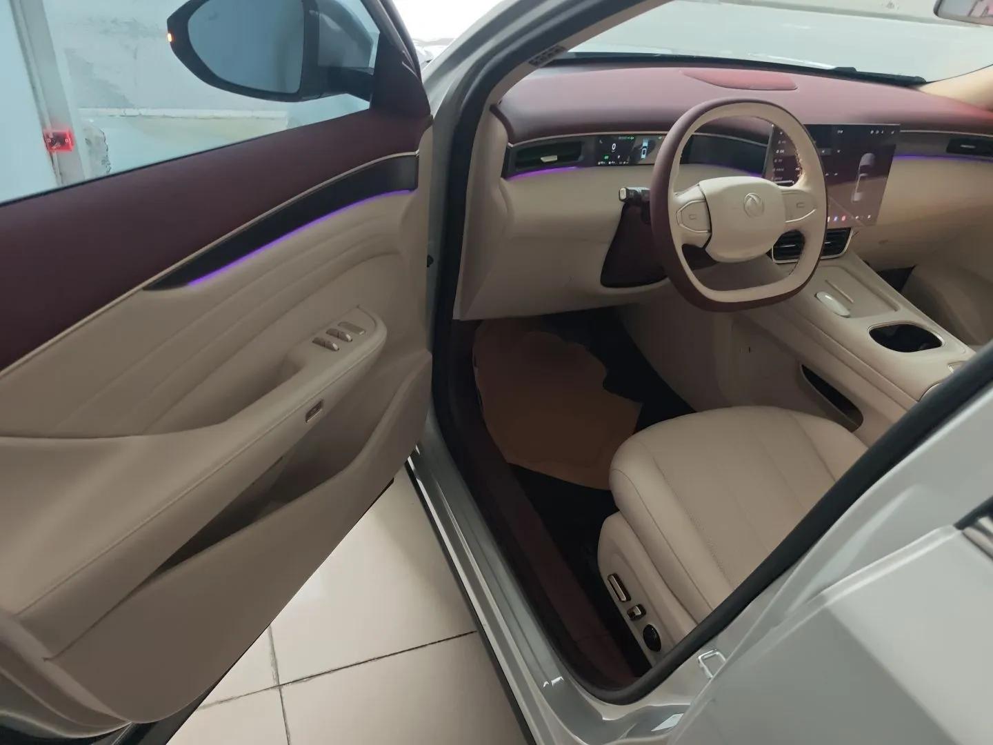 Dongfeng Aeolus L8 2025 Model 185KM Dream Edition — миниатюра 18