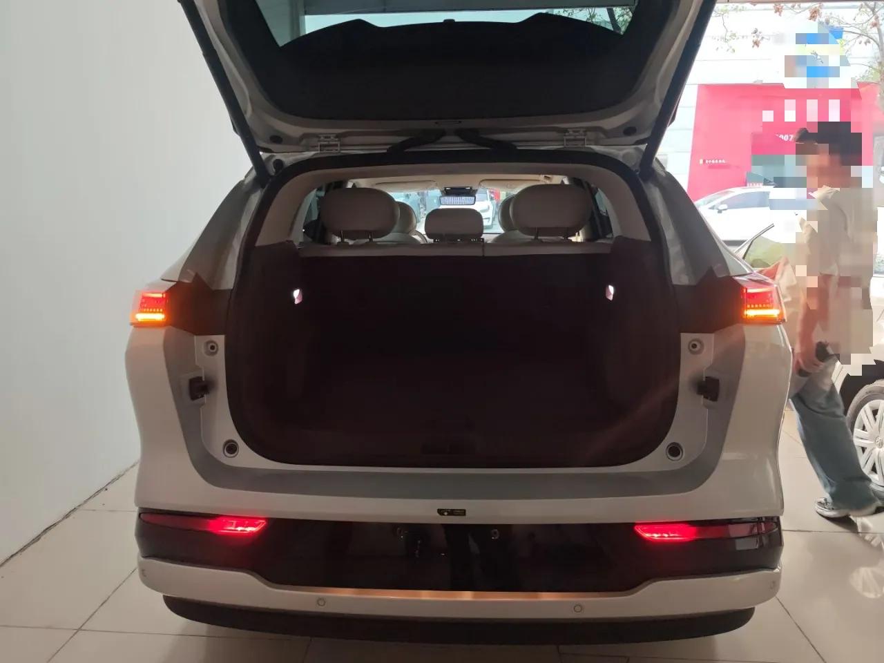 Dongfeng Aeolus L8 2025 Model 185KM Dream Edition — миниатюра 21