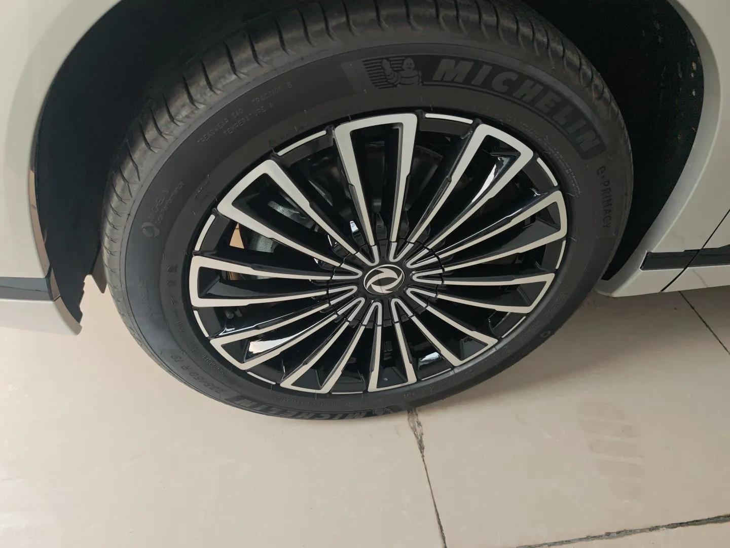 Dongfeng Aeolus L8 2025 Model 185KM Dream Edition — миниатюра 9