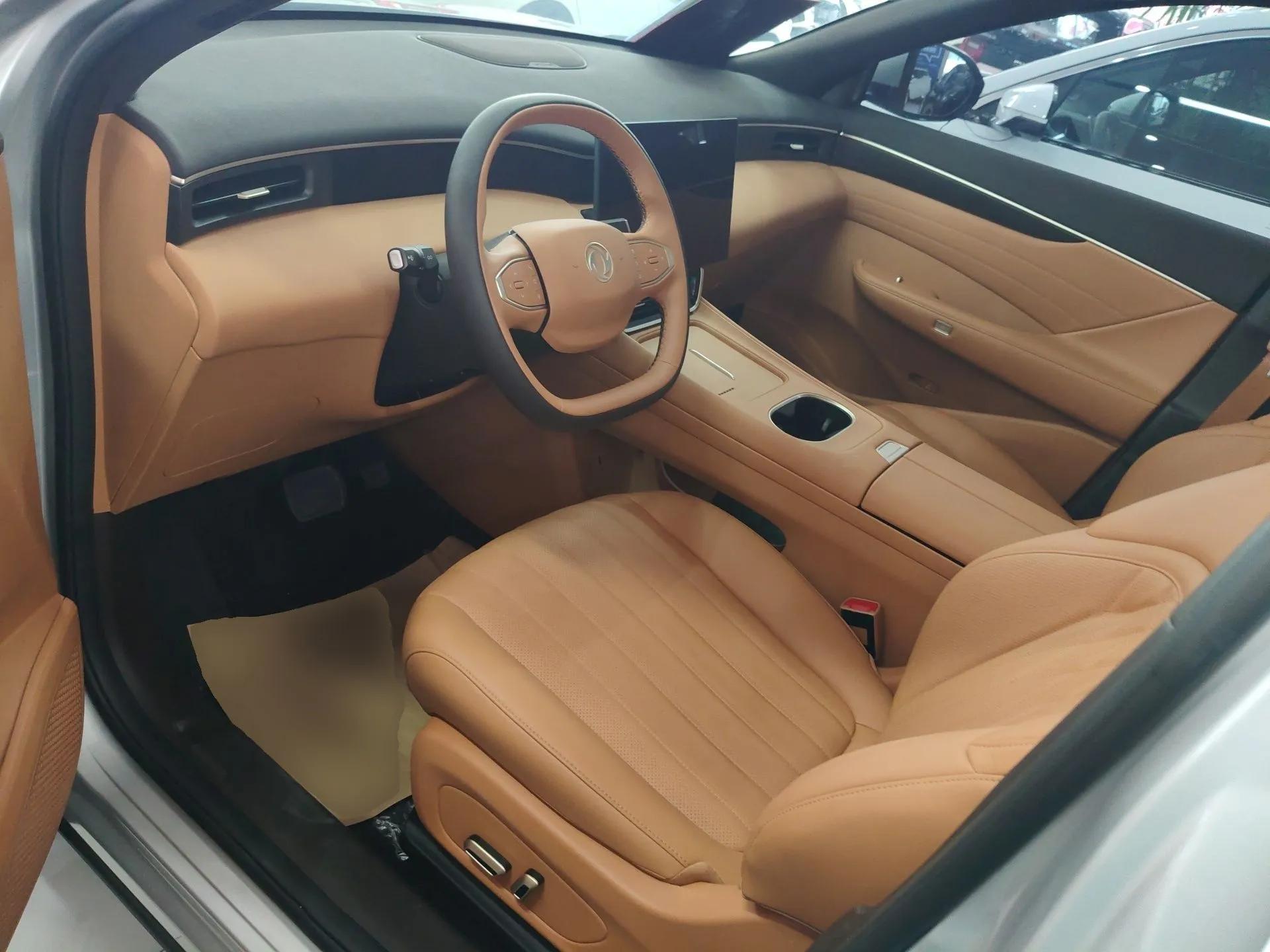 Dongfeng Aeolus L8 2025 Model 185KM Ideal Edition — миниатюра 18