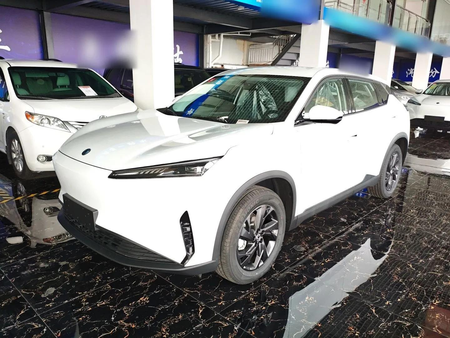 Dongfeng Aeolus SKY EV01 2025 530 km AIR Elite Edition — миниатюра 1