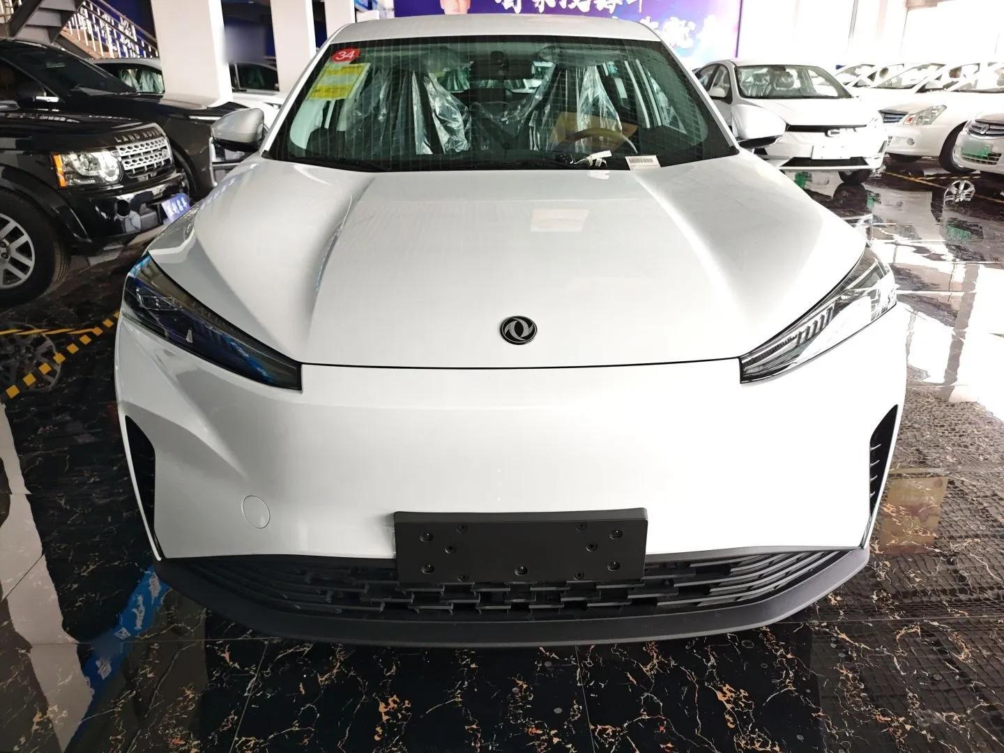 Dongfeng Aeolus SKY EV01 2025 530 km AIR Elite Edition — миниатюра 2