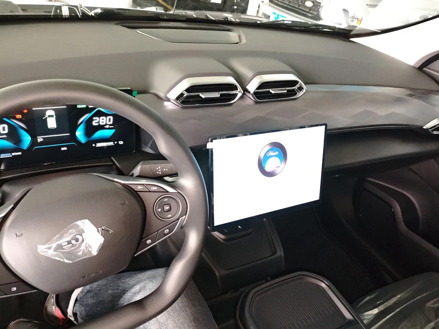 Dongfeng Aeolus SKY EV01 2025 530 km AIR Elite Edition — миниатюра 13