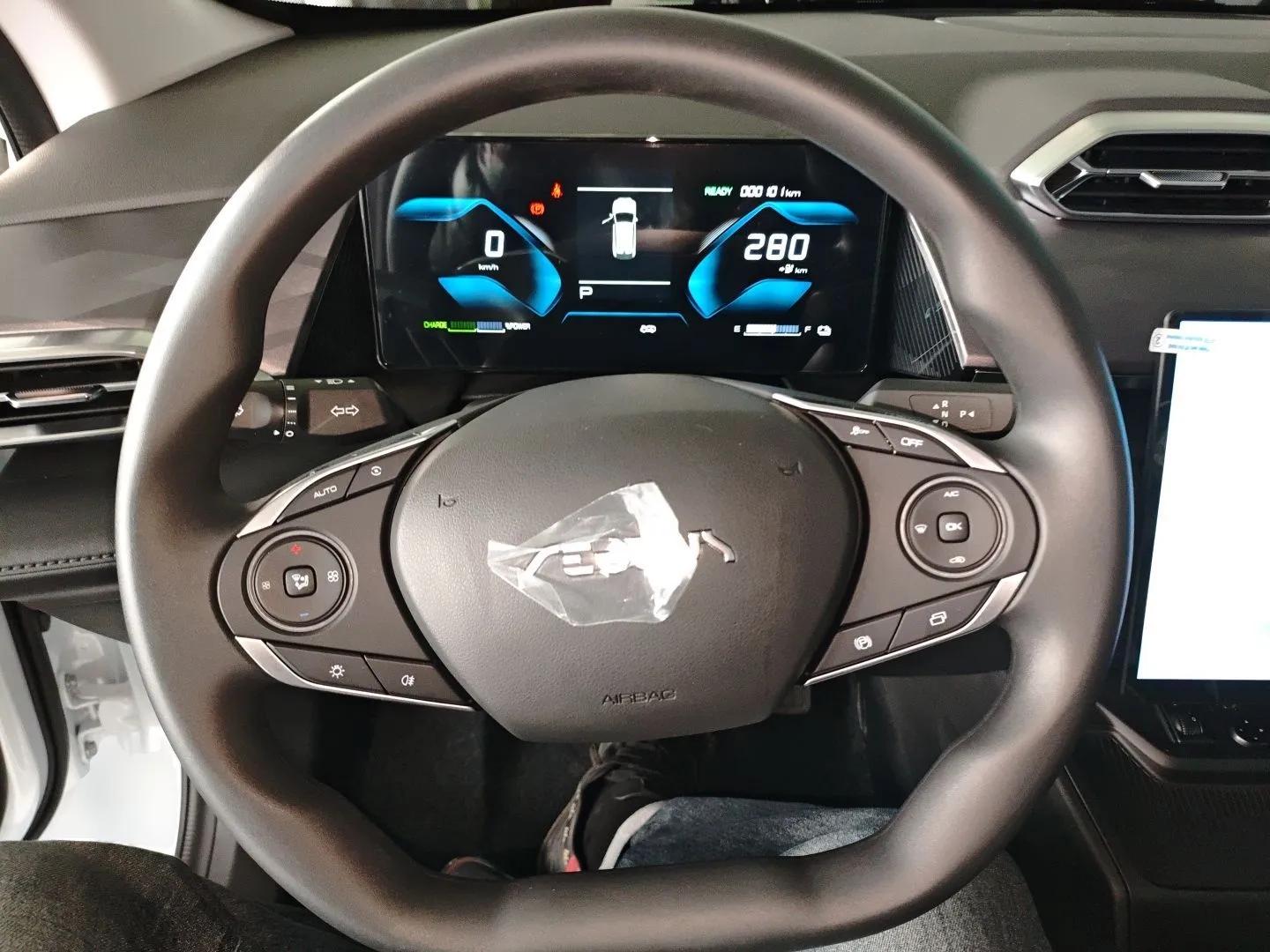 Dongfeng Aeolus SKY EV01 2025 530 km AIR Elite Edition — миниатюра 14