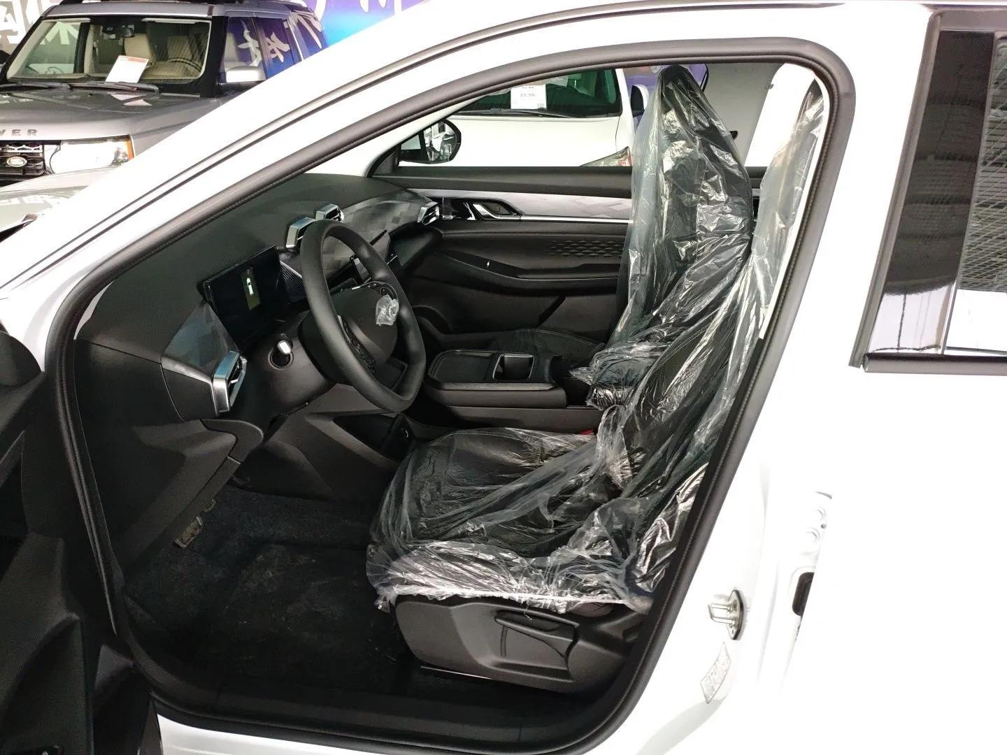 Dongfeng Aeolus SKY EV01 2025 530 km AIR Elite Edition — миниатюра 18