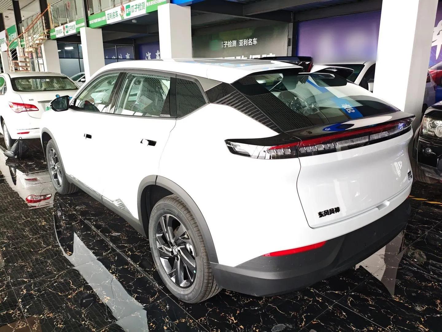 Dongfeng Aeolus SKY EV01 2025 530 km AIR Elite Edition — миниатюра 4
