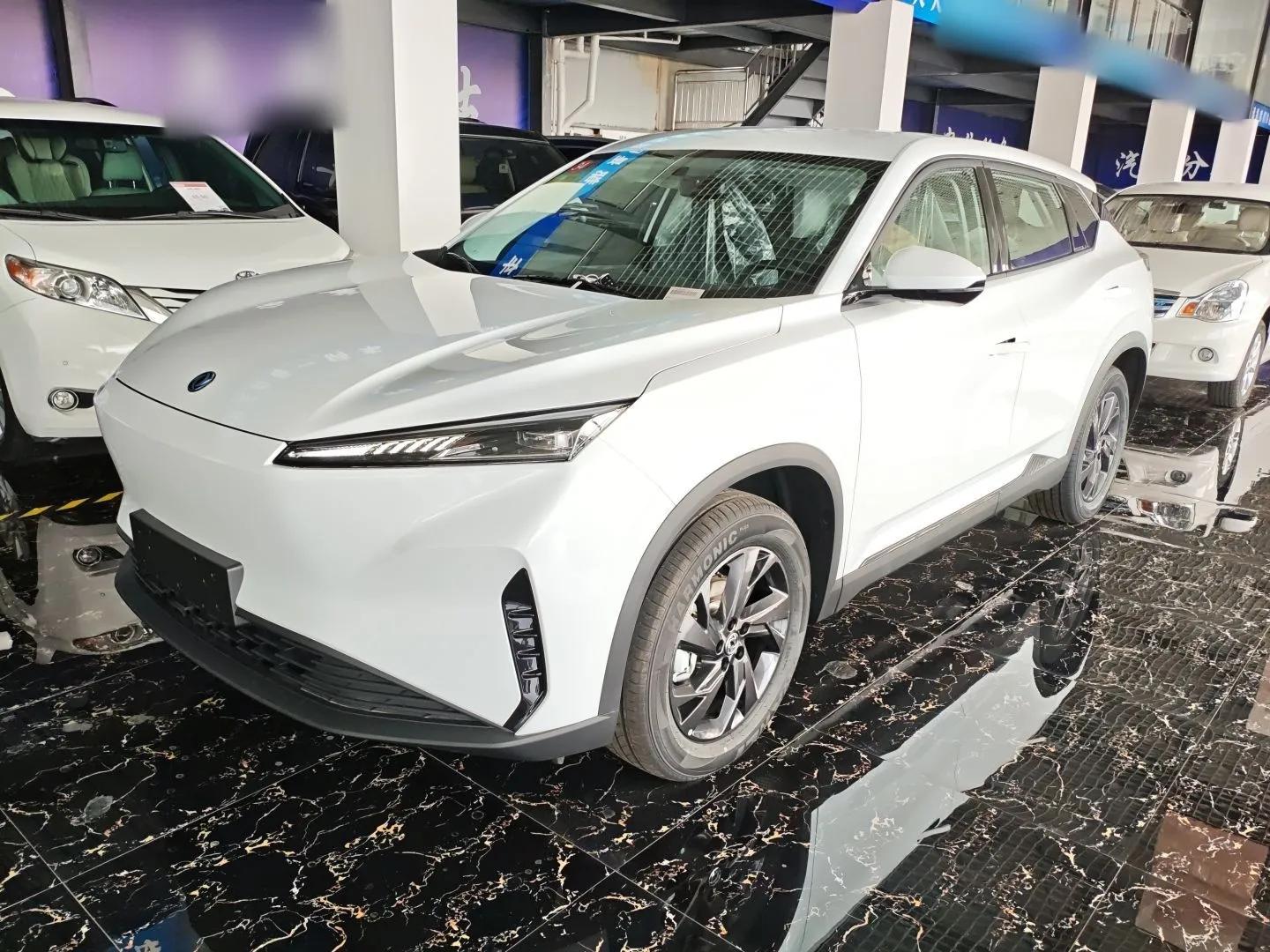 Dongfeng Aeolus SKY EV01 2025 530 km AIR Elite Edition — миниатюра 1