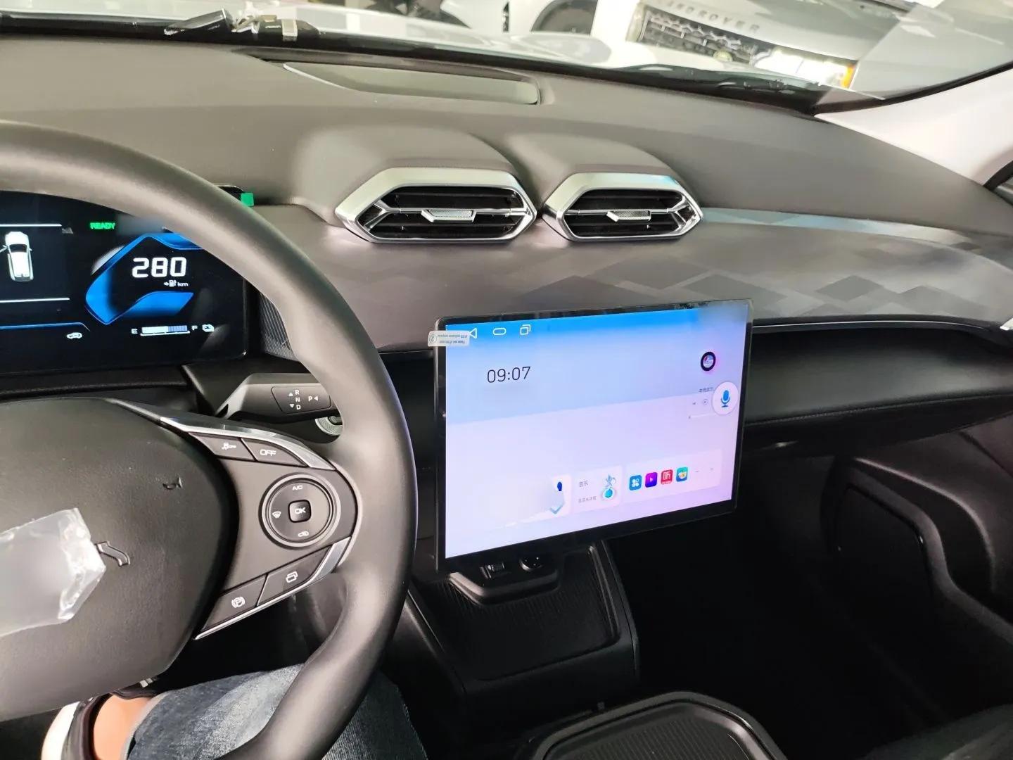 Dongfeng Aeolus SKY EV01 2025 530 km AIR Elite Edition — миниатюра 13