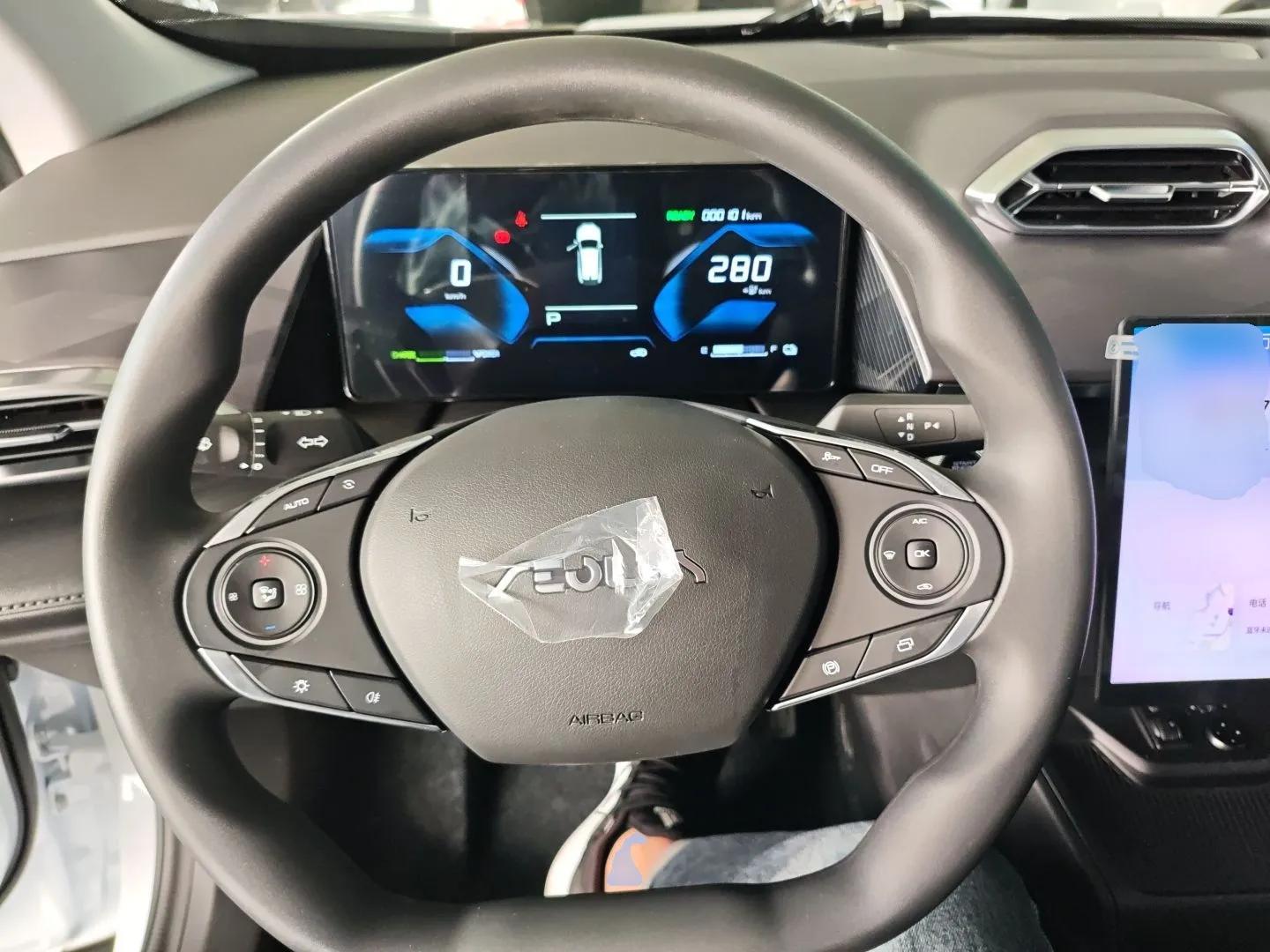 Dongfeng Aeolus SKY EV01 2025 530 km AIR Elite Edition — миниатюра 14