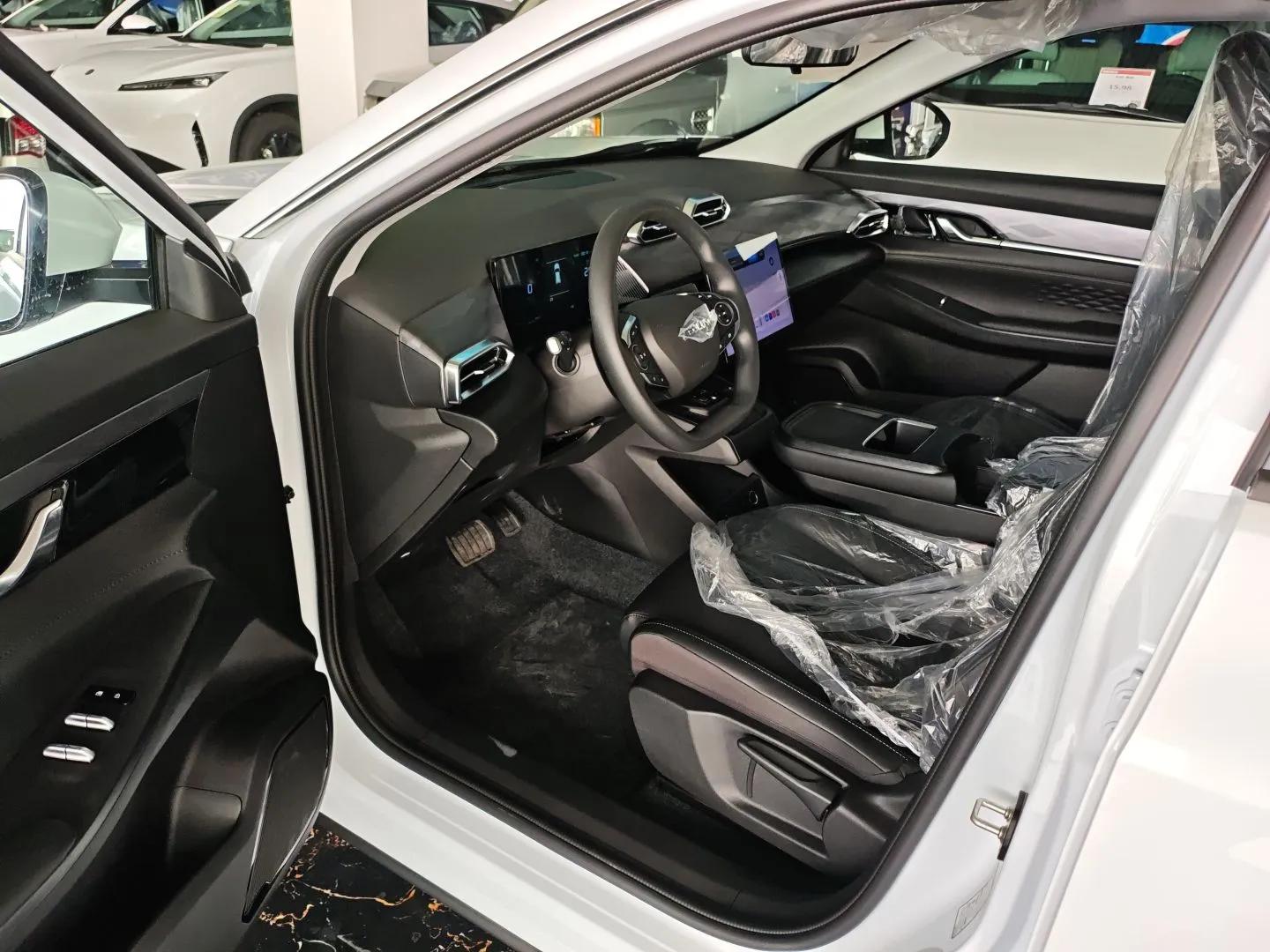 Dongfeng Aeolus SKY EV01 2025 530 km AIR Elite Edition — миниатюра 19