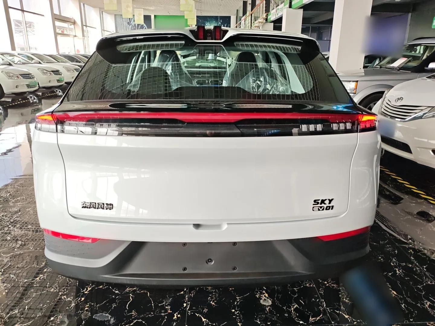 Dongfeng Aeolus SKY EV01 2025 530 km AIR Elite Edition — миниатюра 5