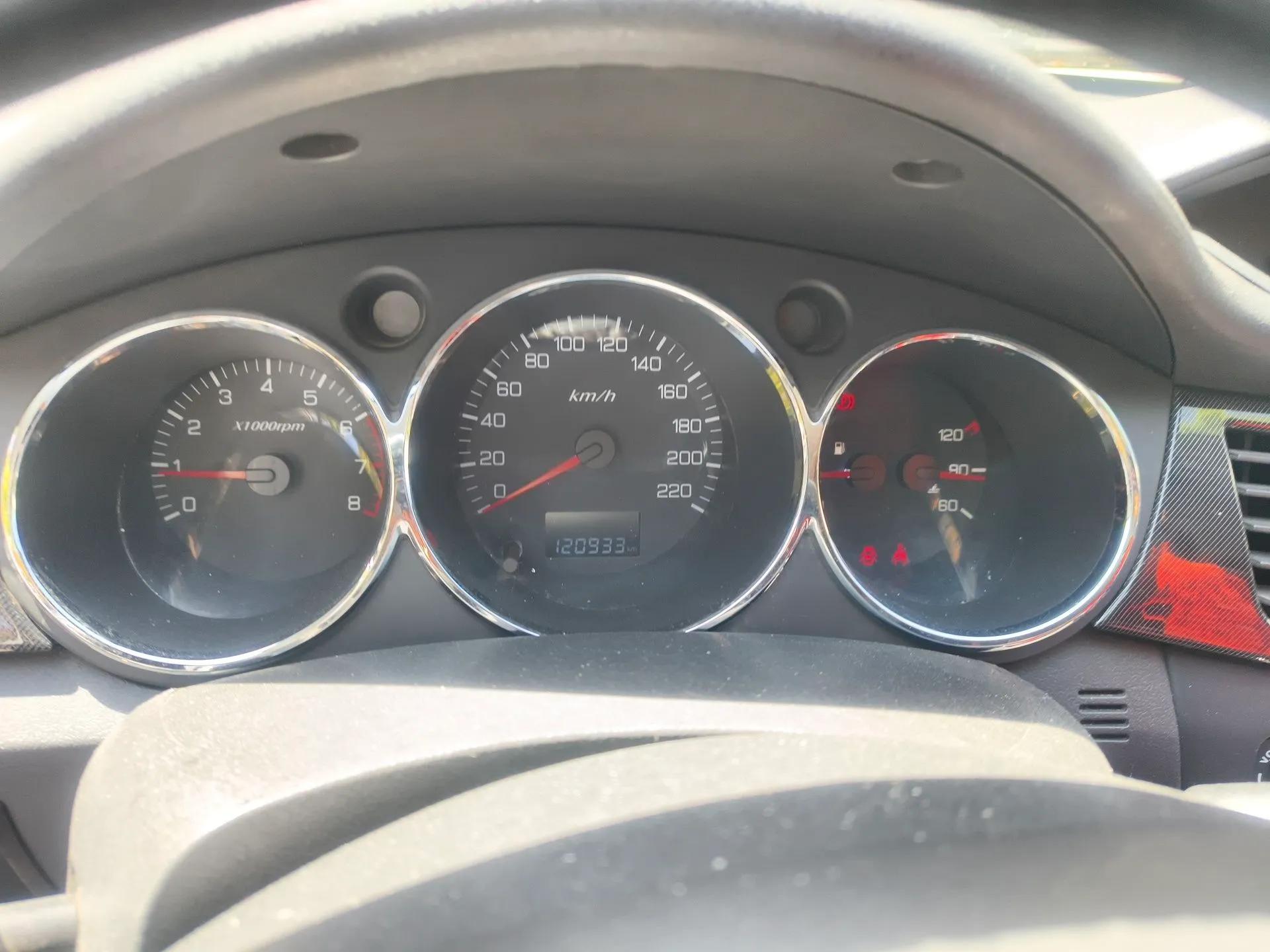 Dongfeng Aeolus H30 2013 CROSS 1.6L Manual Zunyi Model — миниатюра 12