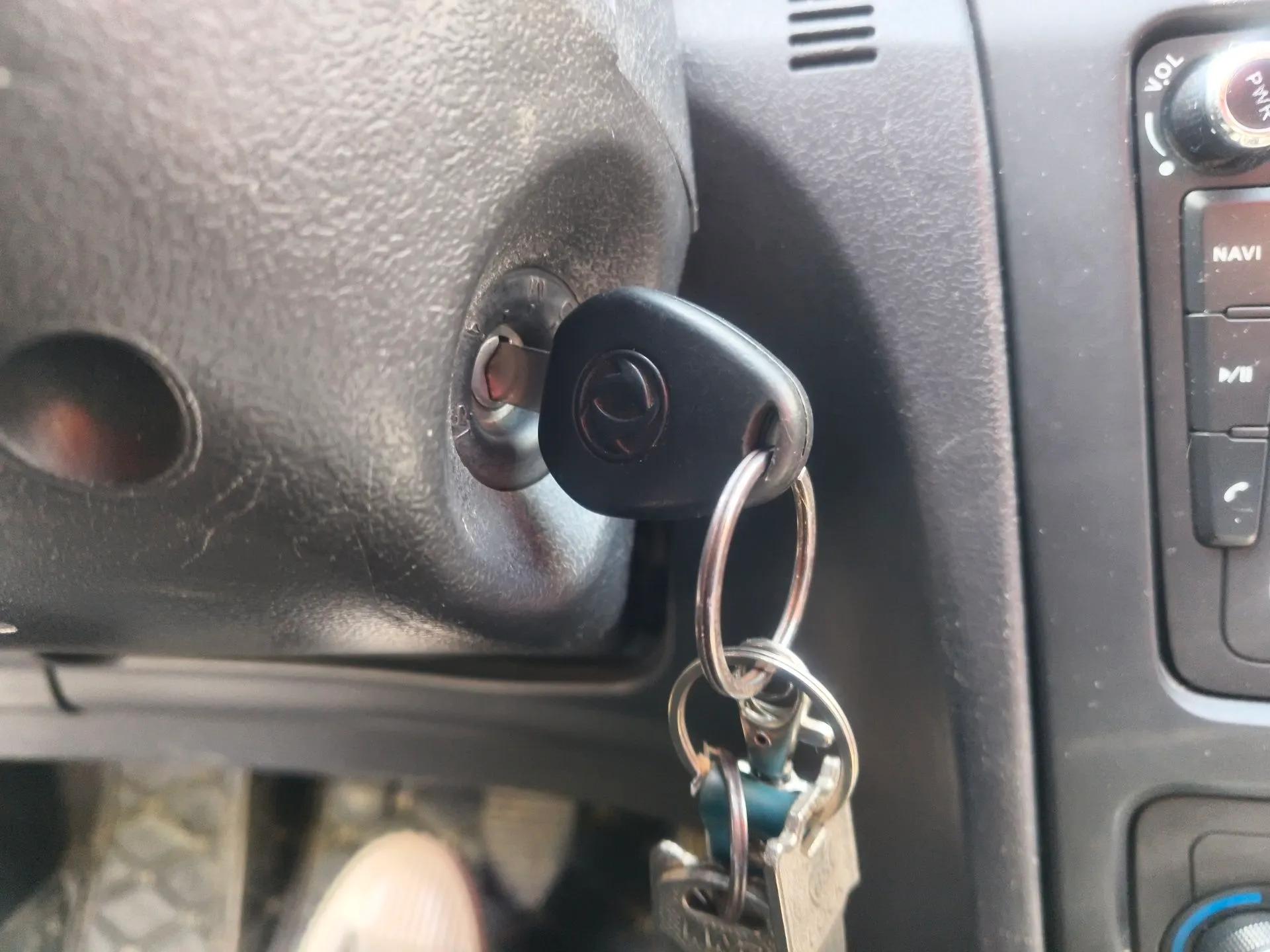 Dongfeng Aeolus H30 2013 CROSS 1.6L Manual Zunyi Model — миниатюра 9