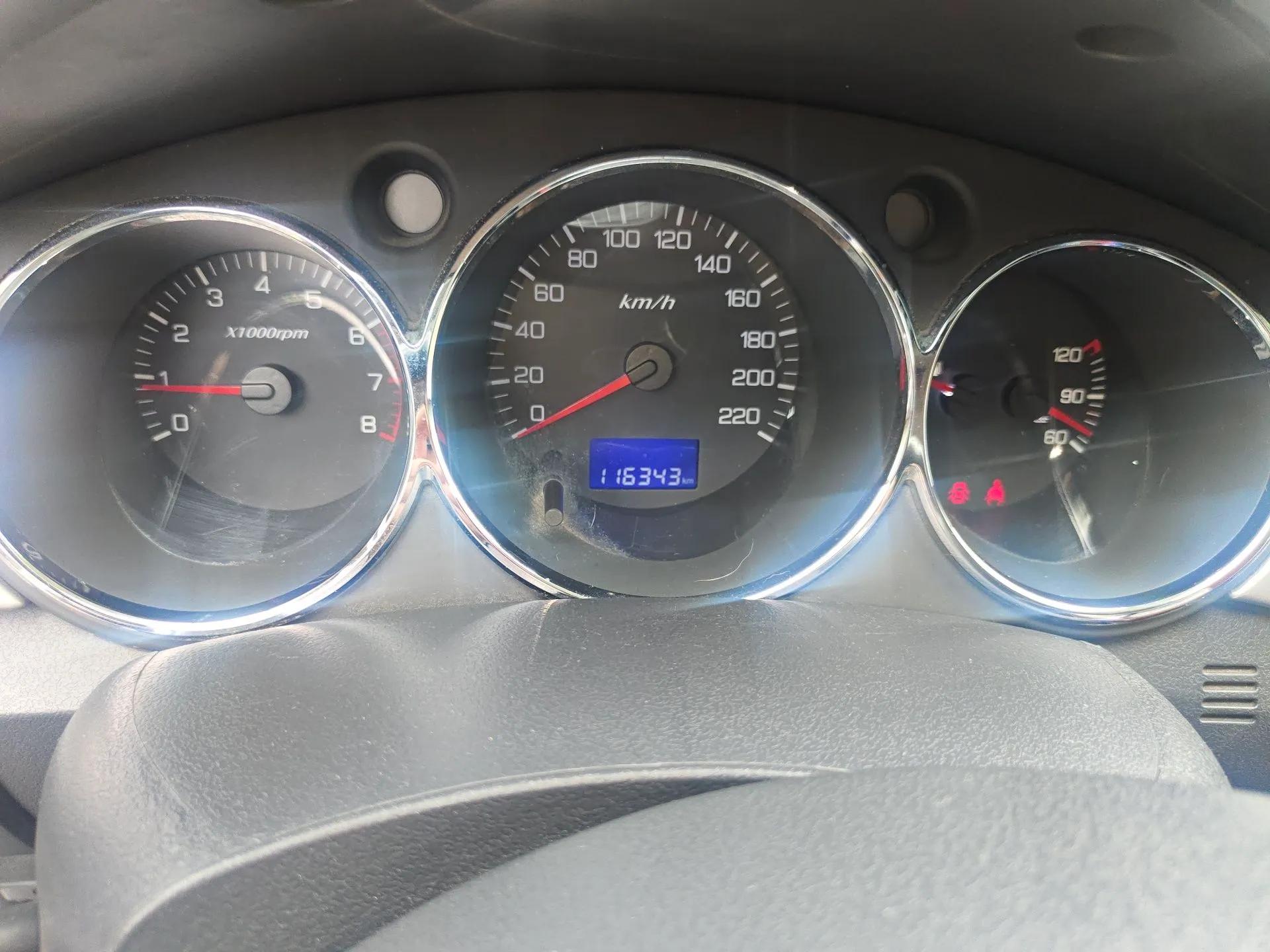 Dongfeng Aeolus H30 2014 CROSS 1.5L Manual Gratitude Edition — миниатюра 13