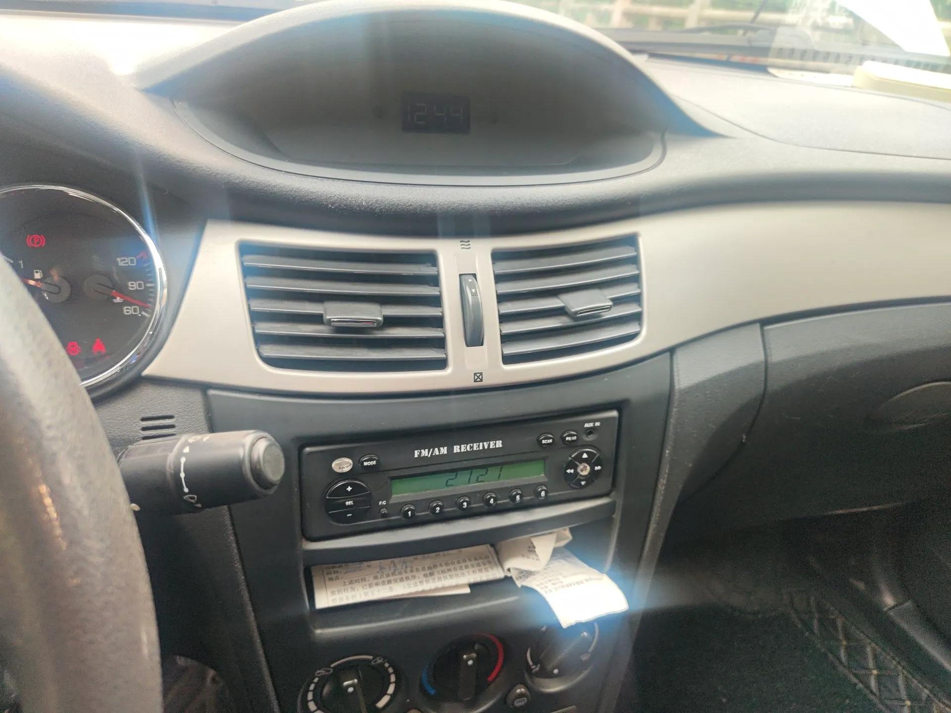 Dongfeng Aeolus H30 2014 CROSS 1.5L Manual Gratitude Edition — миниатюра 14