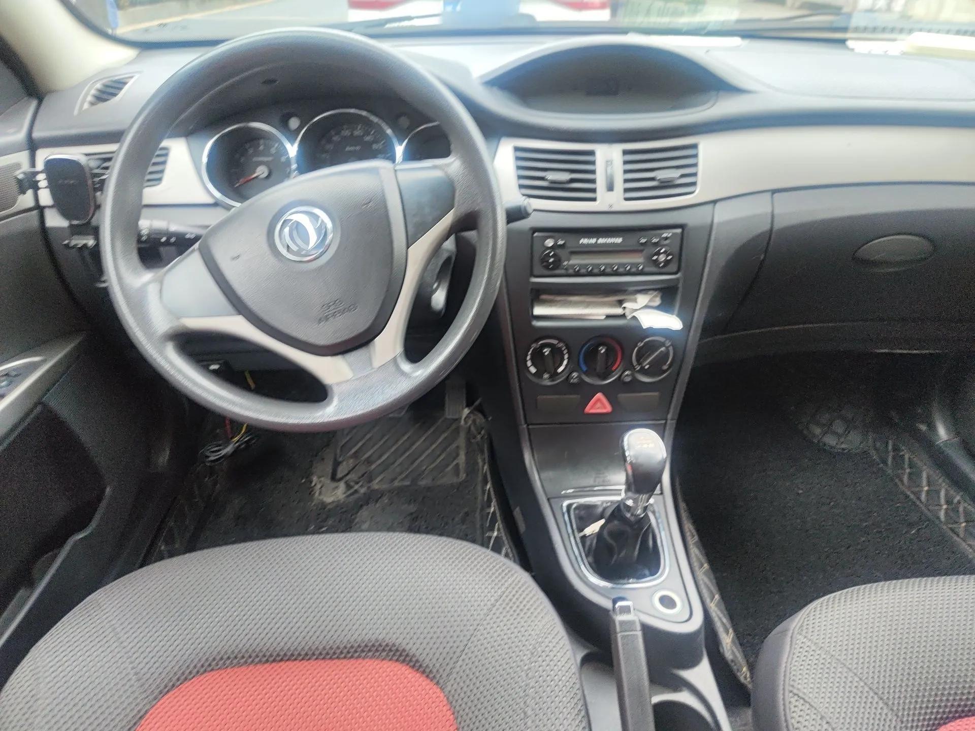 Dongfeng Aeolus H30 2014 CROSS 1.5L Manual Gratitude Edition — миниатюра 10