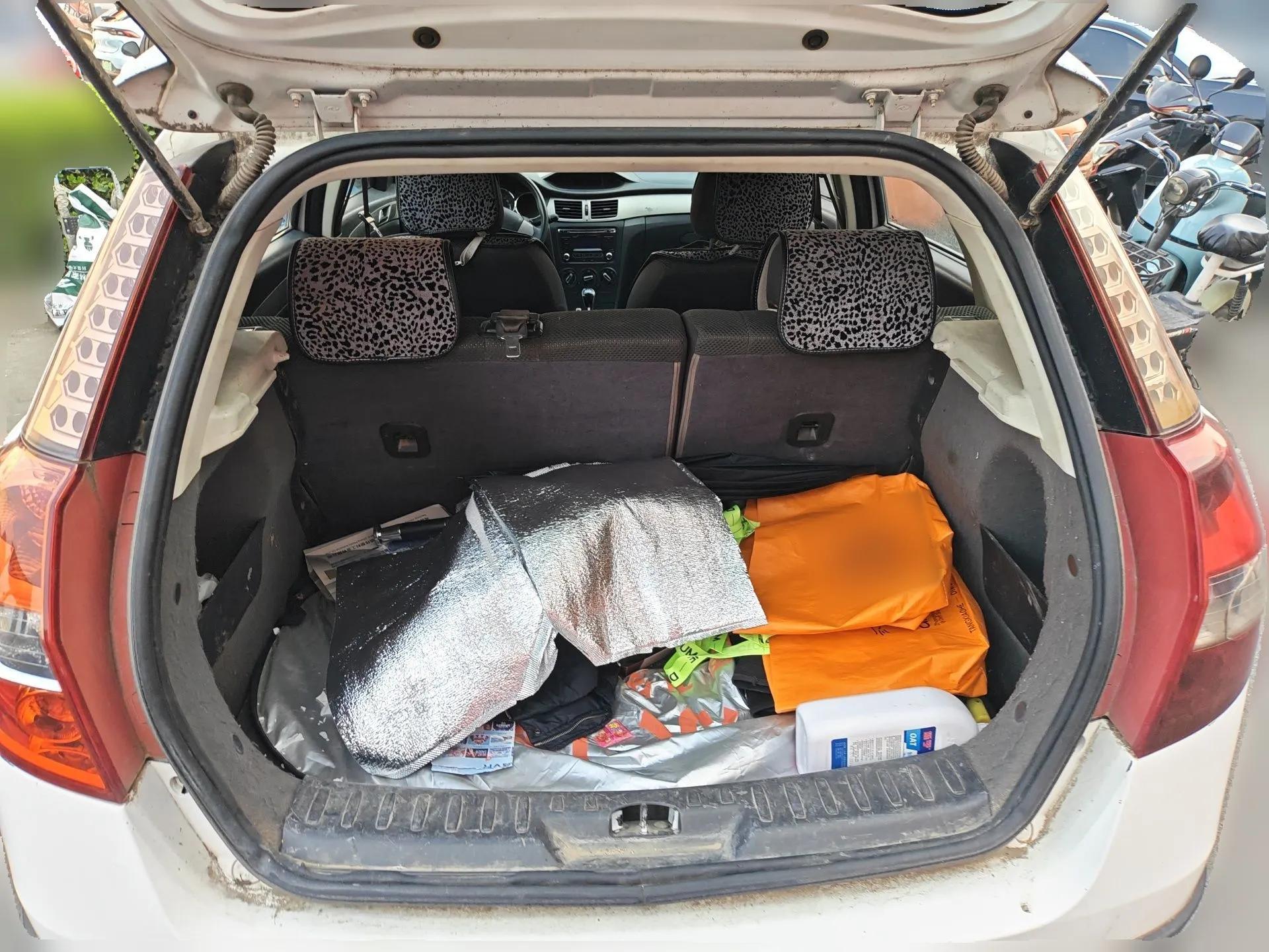 Dongfeng Aeolus H30 2012 CROSS 1.6L Manual Luxury Model — миниатюра 20