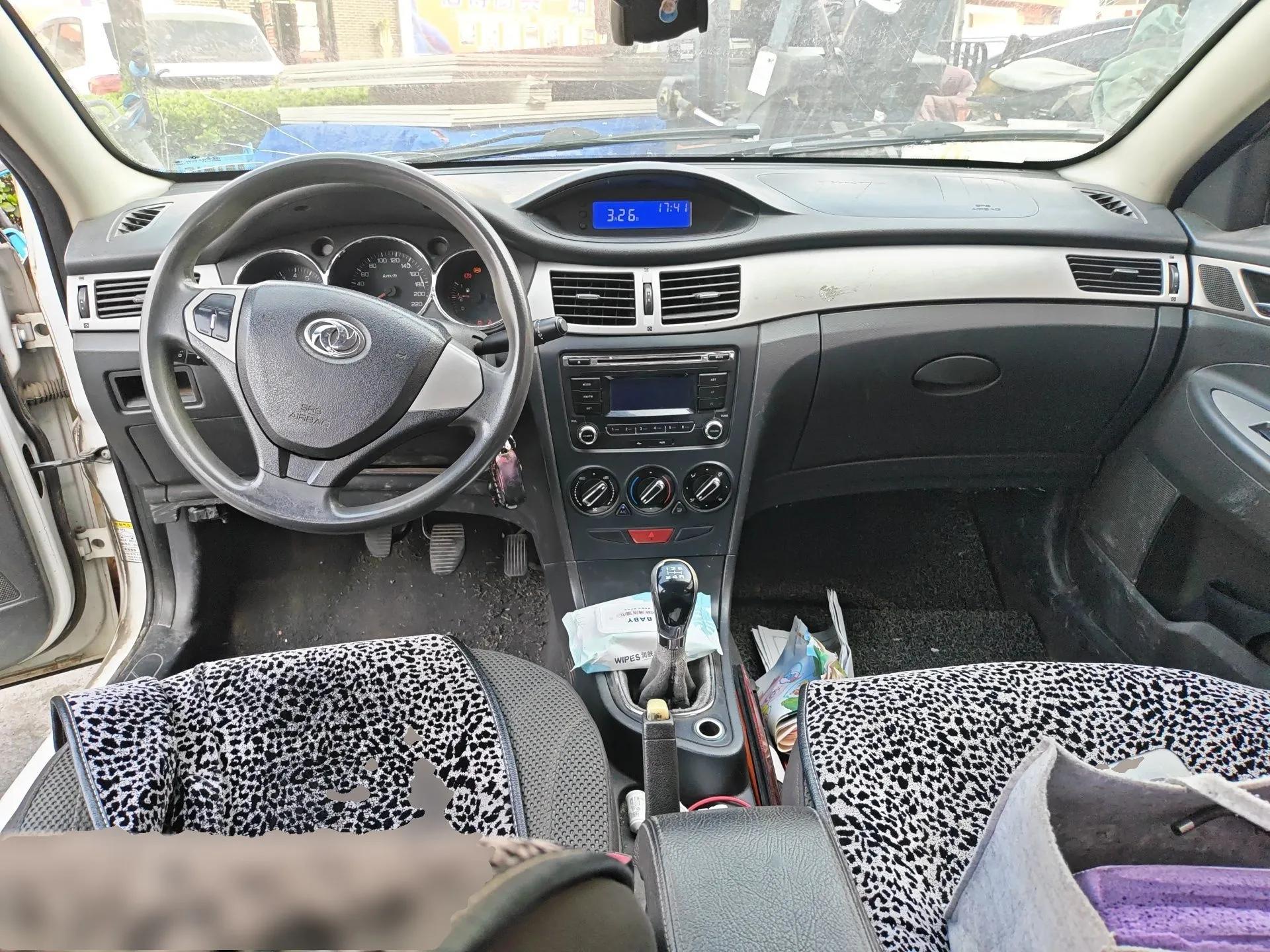 Dongfeng Aeolus H30 2012 CROSS 1.6L Manual Luxury Model — миниатюра 10