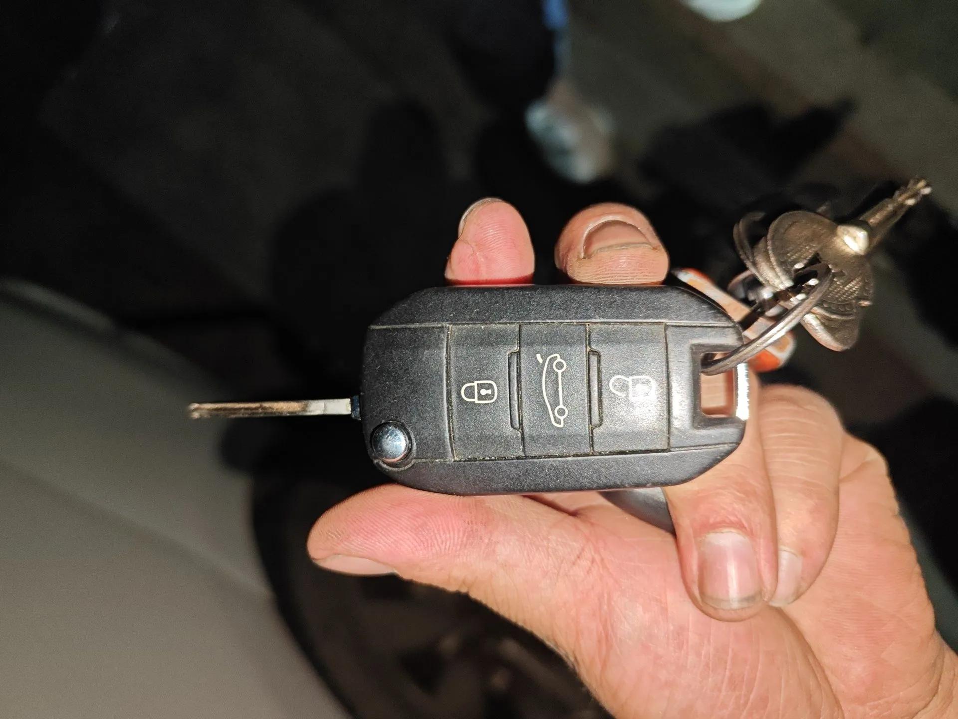 Dongfeng Aeolus L60 2015 1.8L Automatic New Enjoyment Model — миниатюра 9