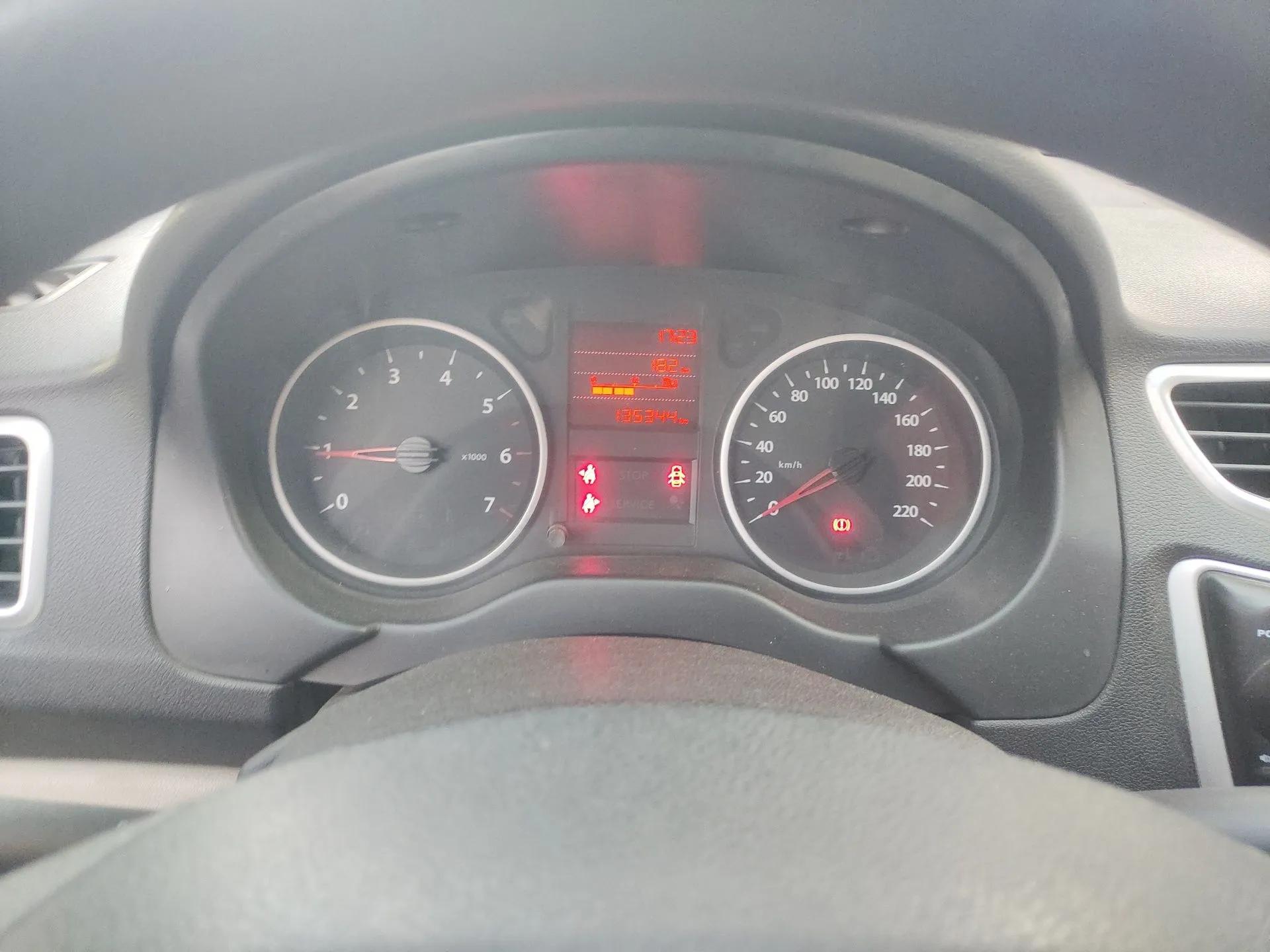 Dongfeng Aeolus L60 2015 1.8L Manual New Enjoyment Version — миниатюра 12