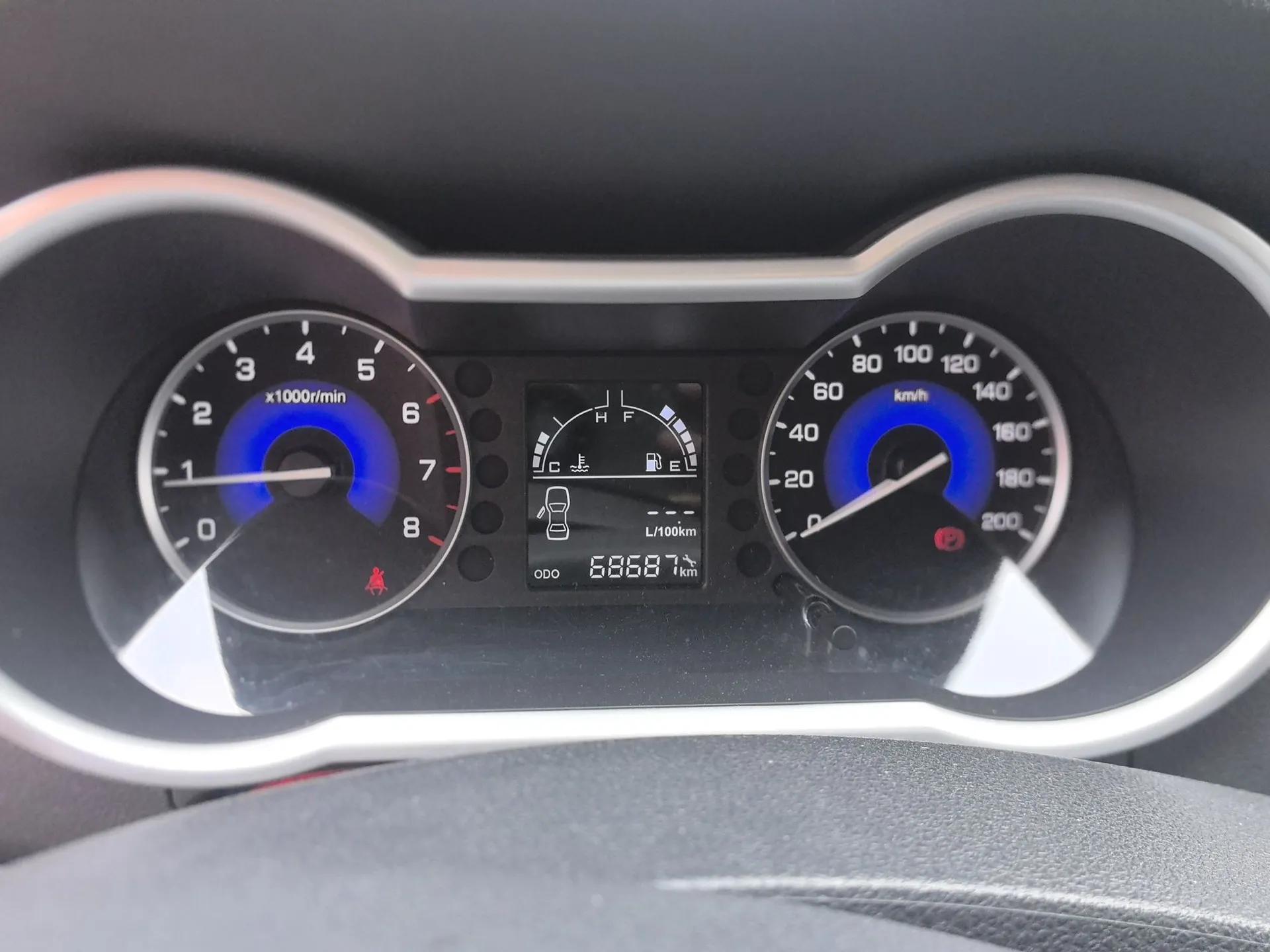 Dongfeng Aeolus A30 2014 1.5L Manual Smart Drive Smart Edition — миниатюра 14
