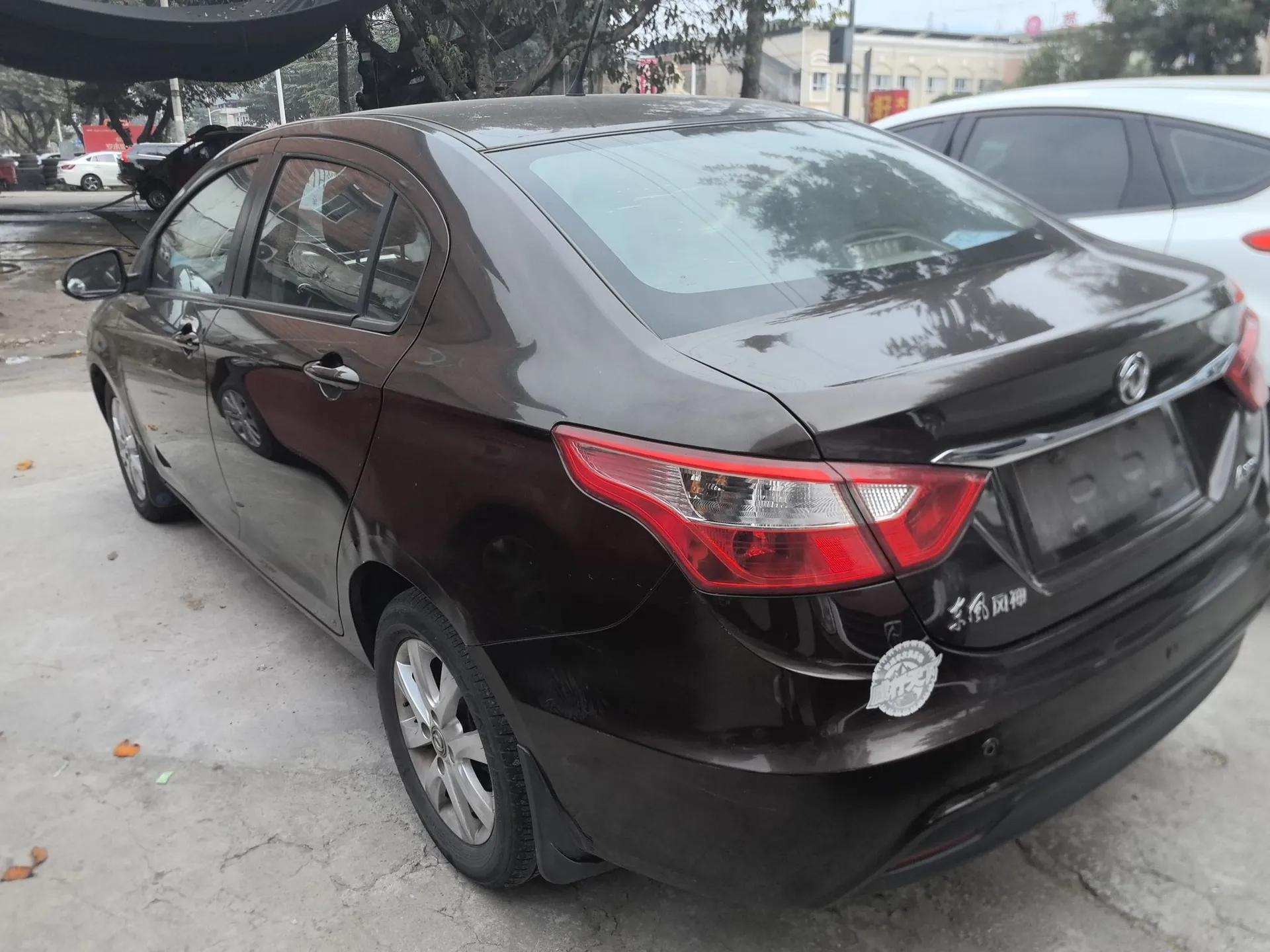Dongfeng Aeolus A30 2014 1.5L Manual Smart Drive Smart Edition — миниатюра 7
