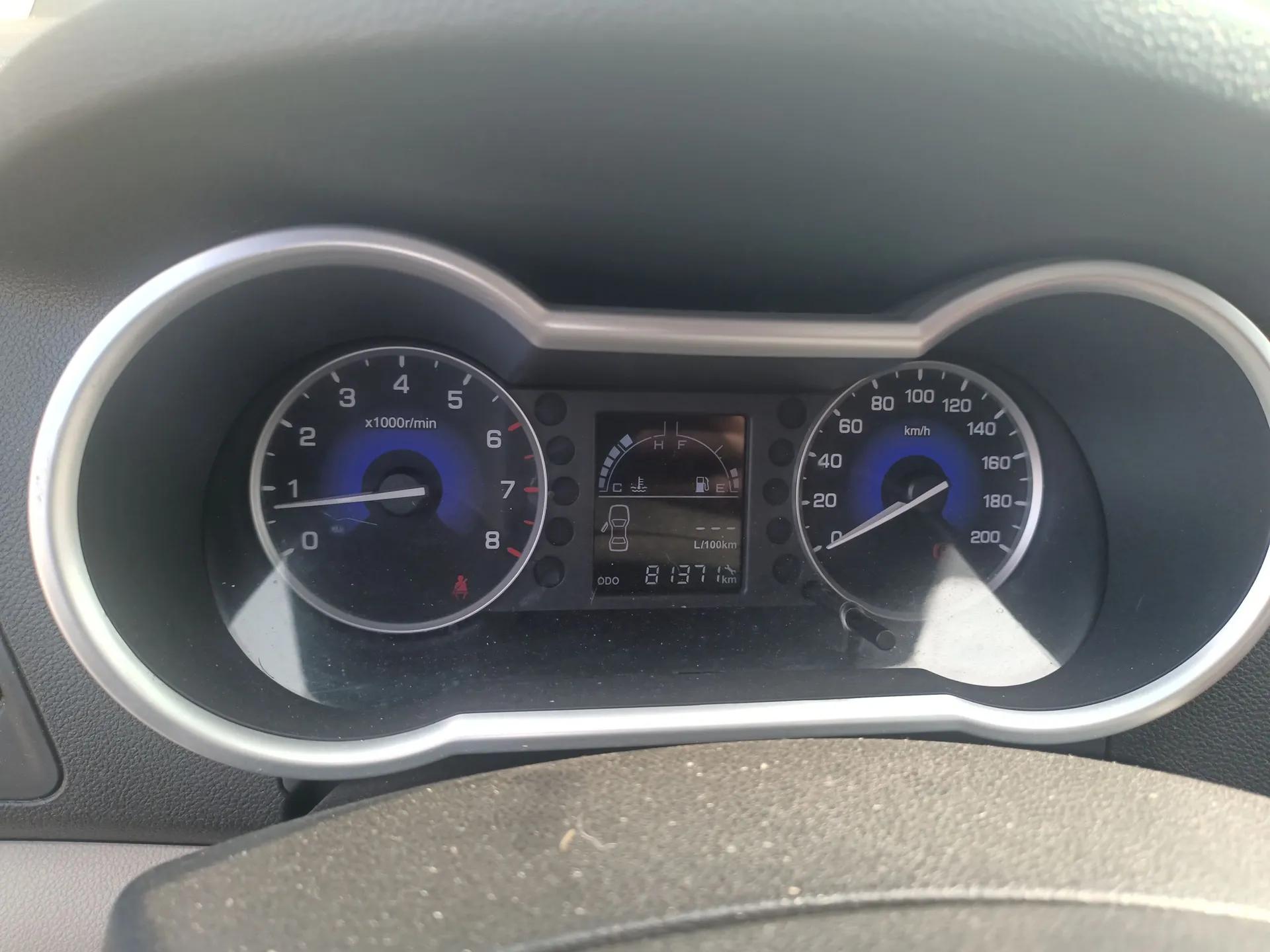 Dongfeng Aeolus A30 2014 1.5L Manual Smart Drive Smart Edition — миниатюра 15