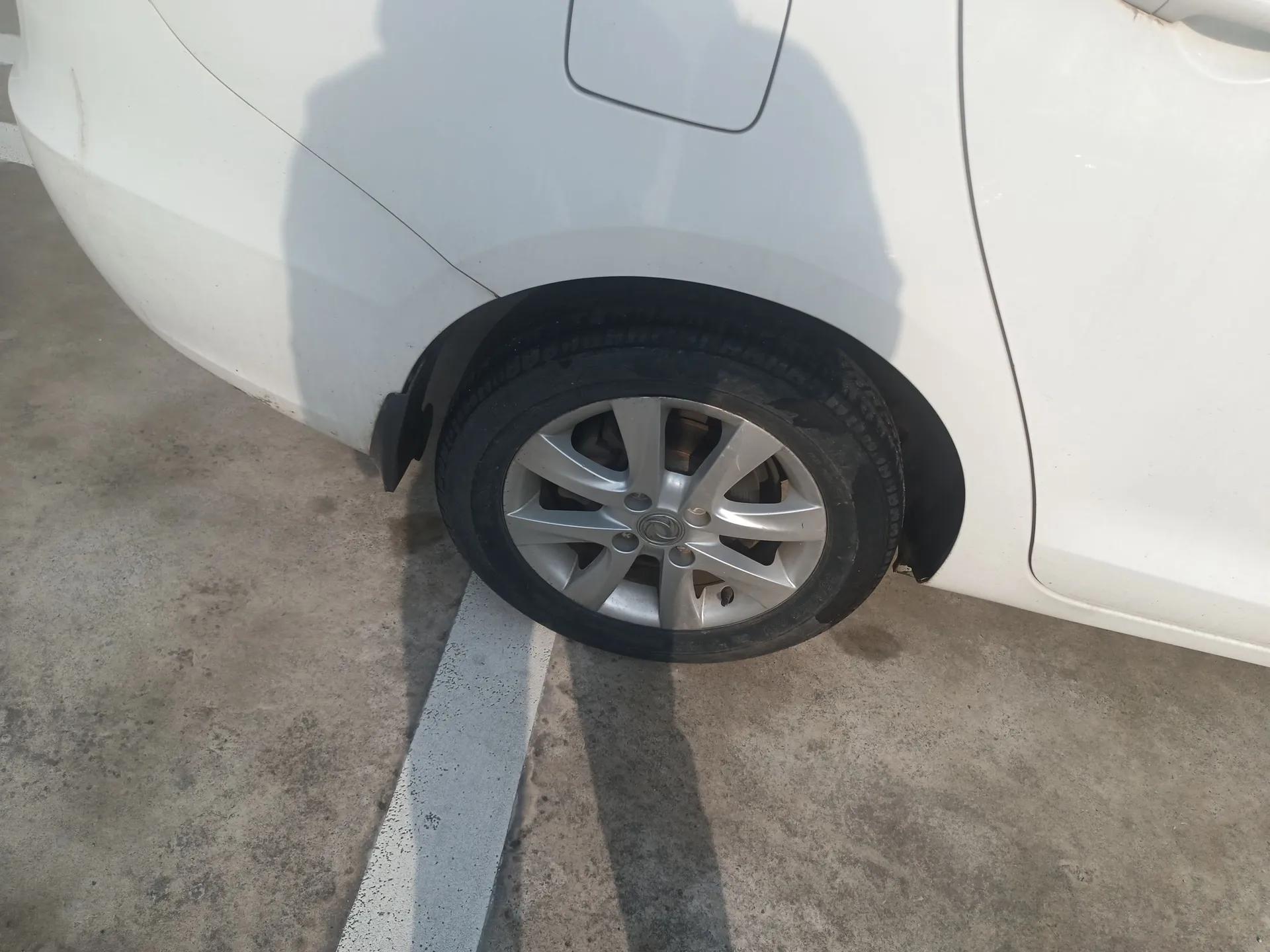 Dongfeng Aeolus A30 2014 1.5L Manual Smart Drive Smart Edition — миниатюра 10