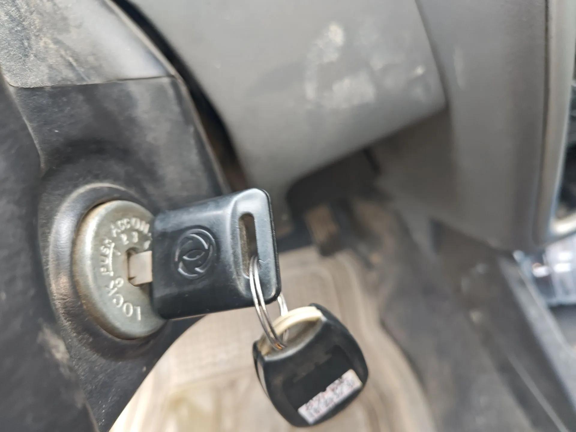 Dongfeng Ruichi 2013 3.2T Xingye Edition Diesel Two-Wheel Drive Standard Type CYQD80-E4 — миниатюра 9