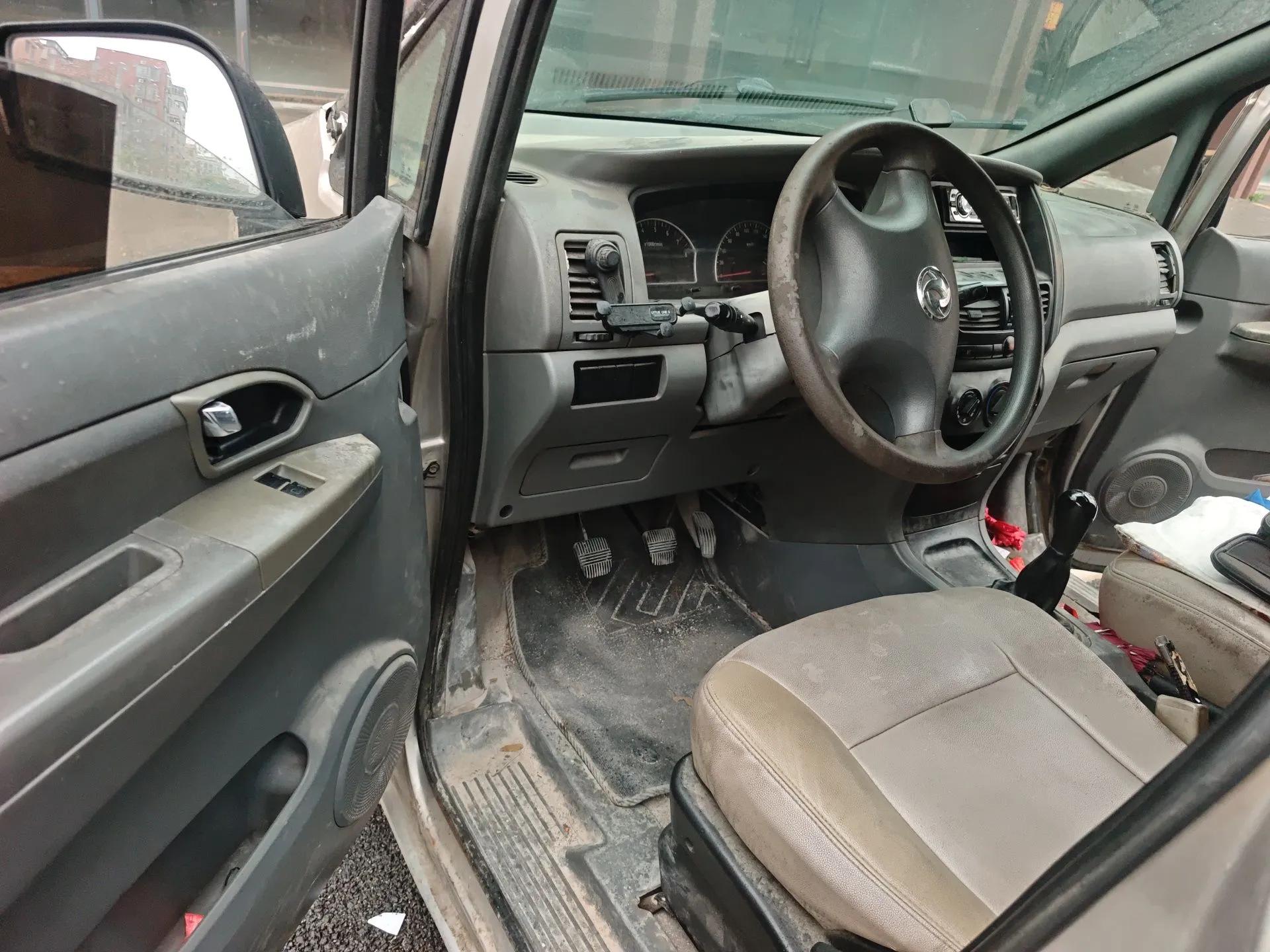 Dongfeng Shuaike 2013 Revised Version 1.5L Manual Standard Edition 7 Seats China IV Standard — миниатюра 17