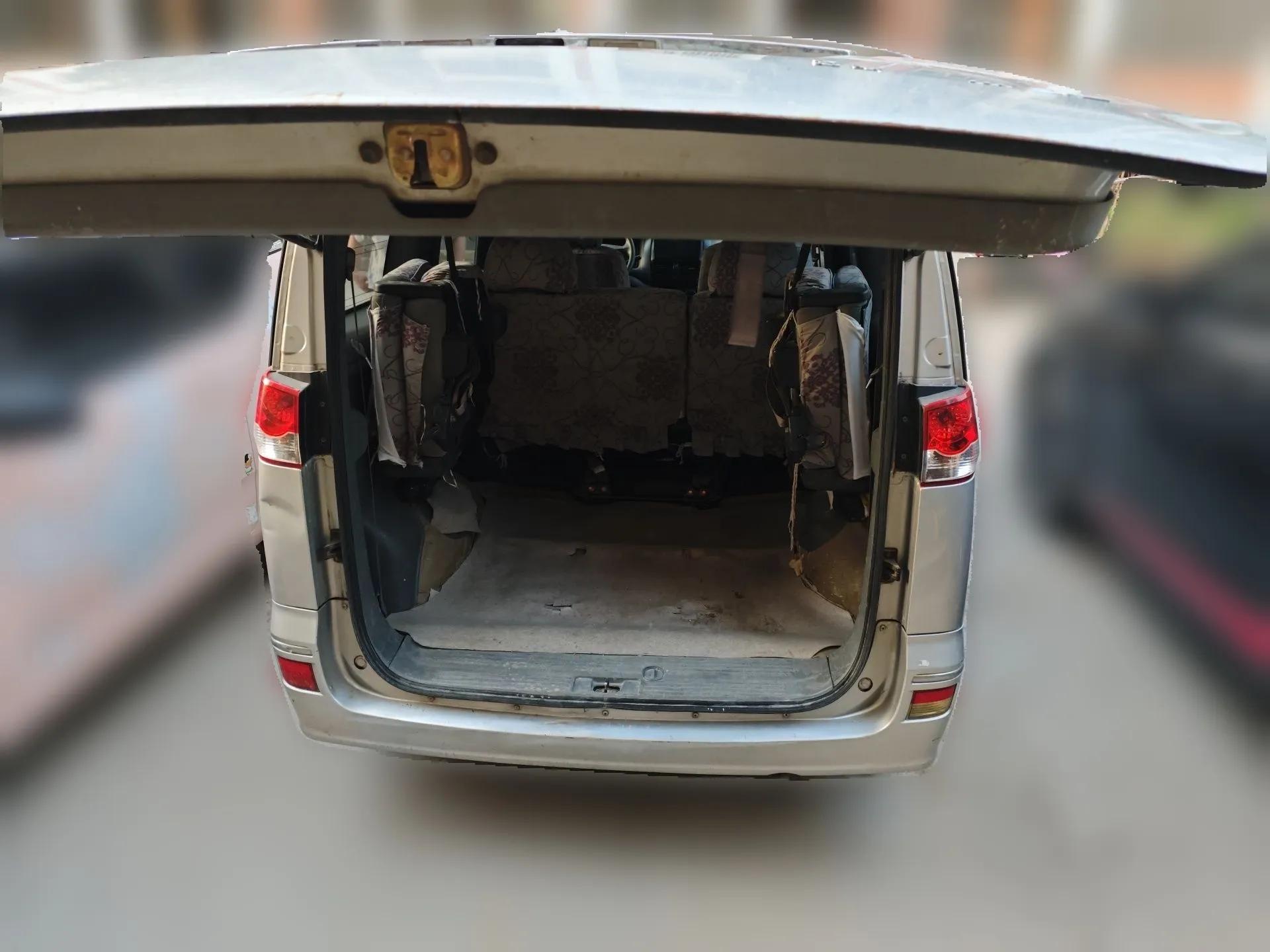 Dongfeng Shuaike 2011 1.5L Manual Comfort 7-Seater China IV Standard — миниатюра 20