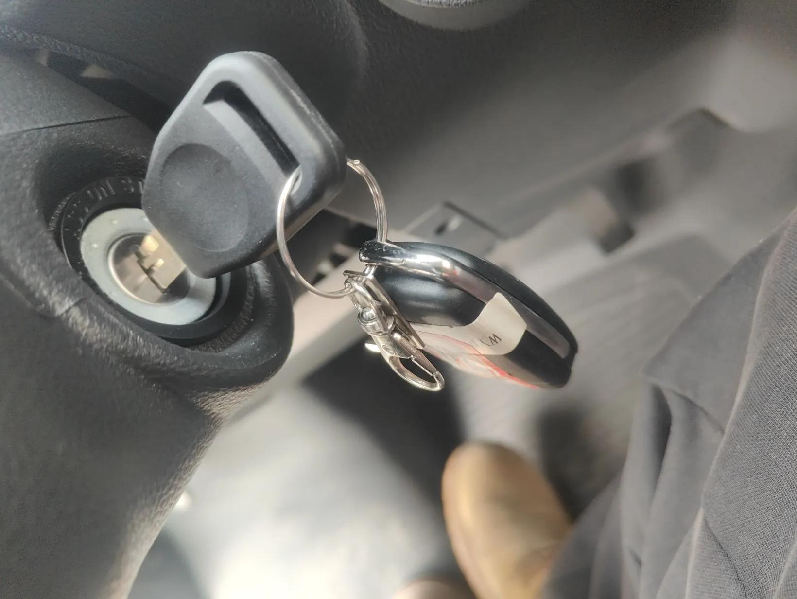Dongfeng Yufeng EM27 2024 EM27L Eves Power 41.86 kWh — миниатюра 12