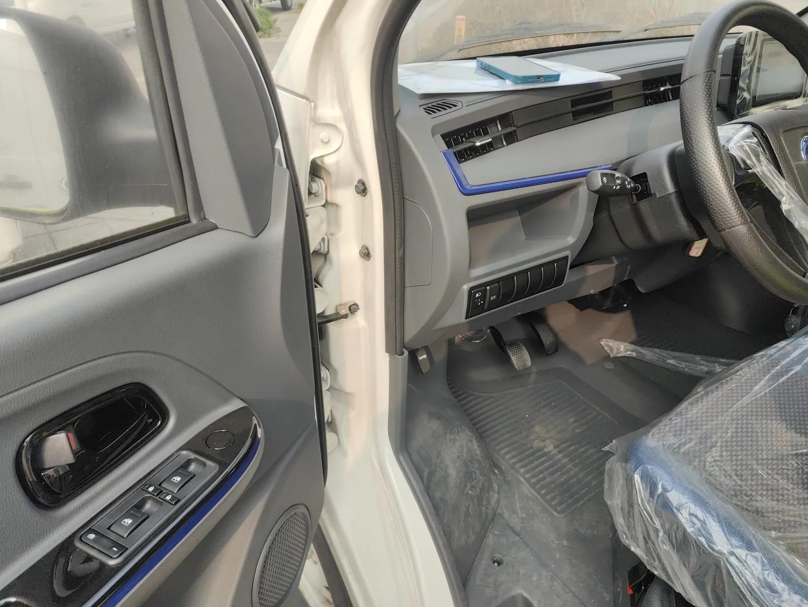 Dongfeng Yufeng EM27 2024 EM27L Eves Power 41.86 kWh — миниатюра 19