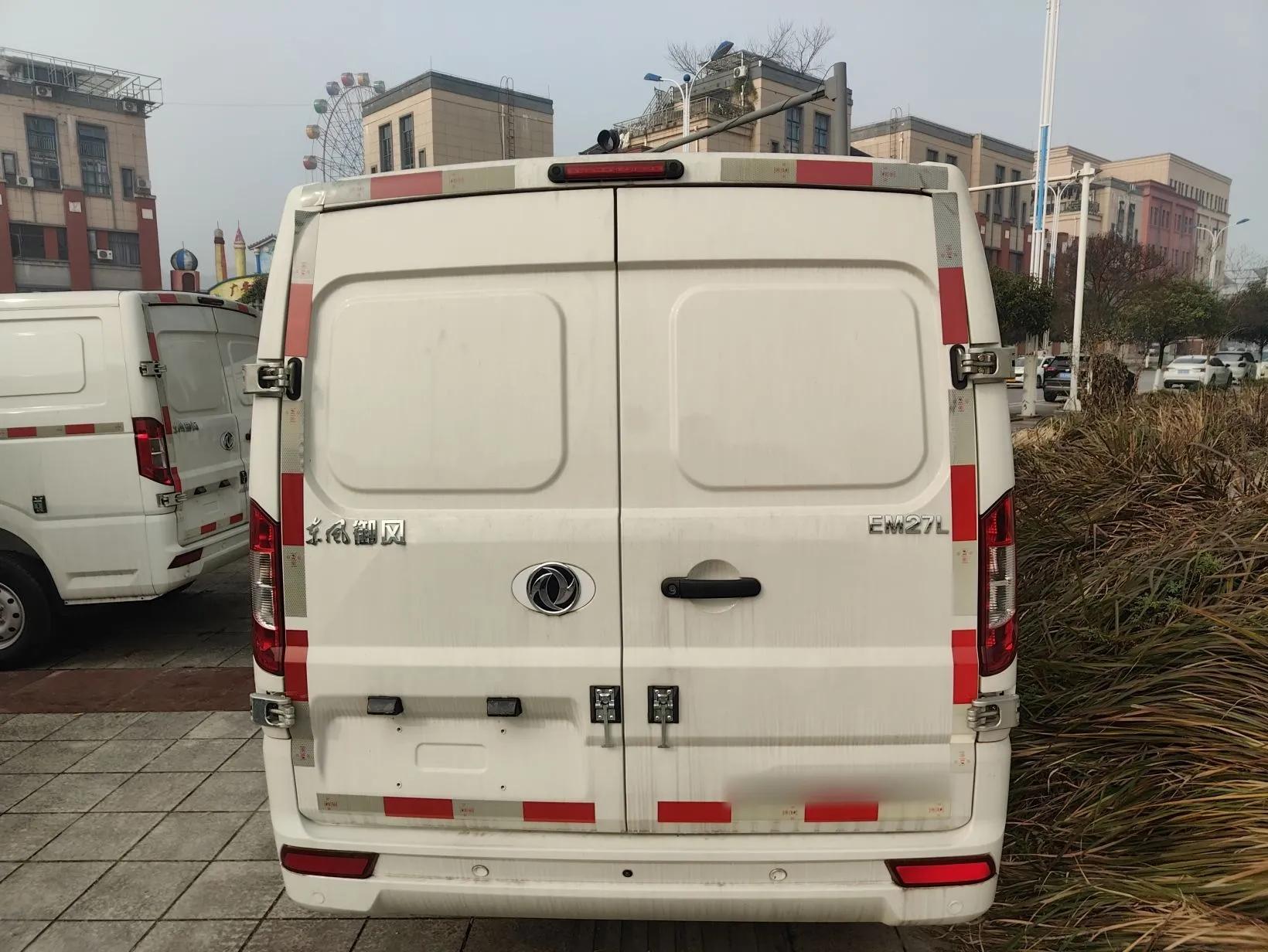 Dongfeng Yufeng EM27 2024 EM27L Eves Power 41.86 kWh — миниатюра 5