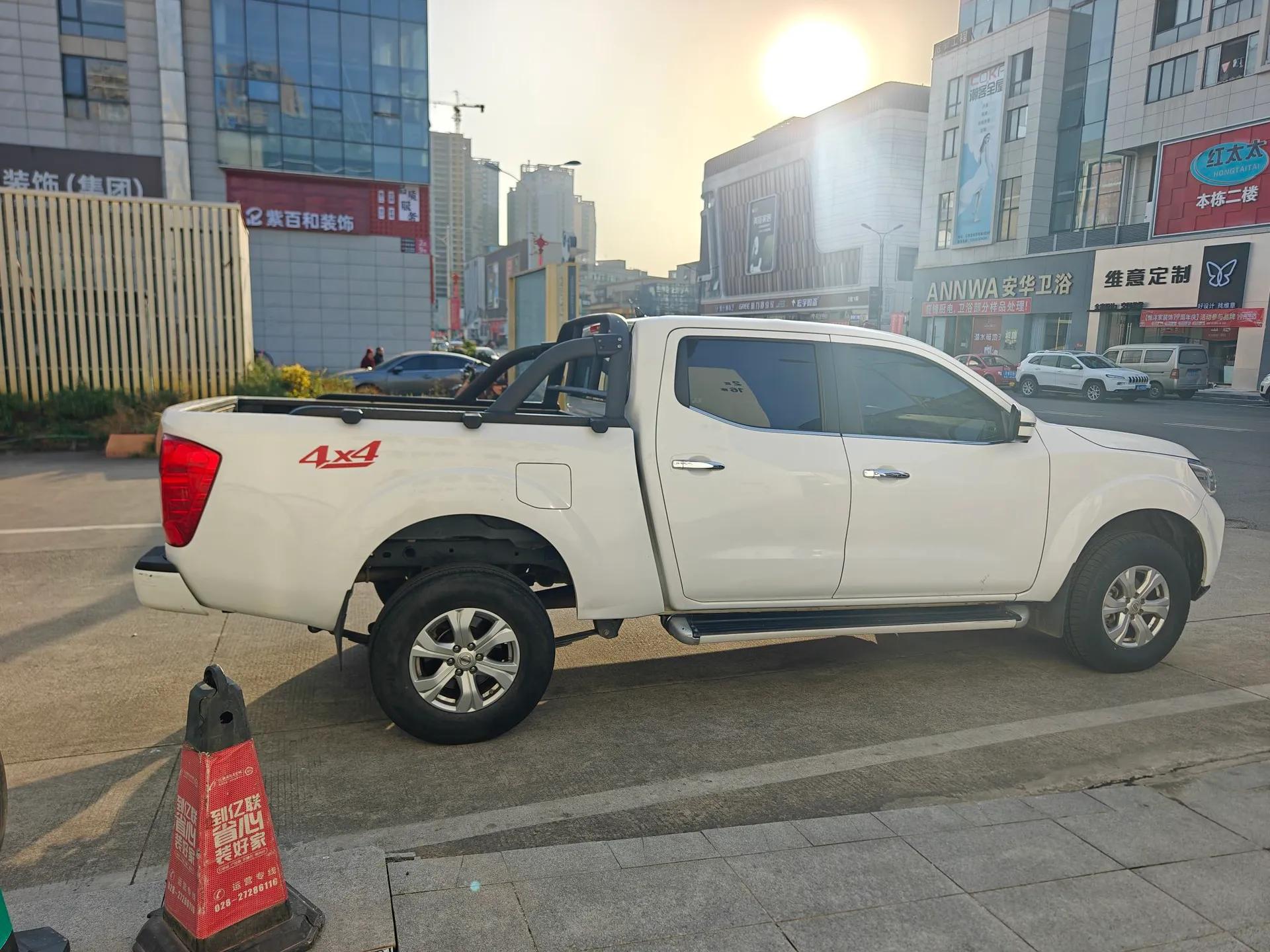 Dongfeng Ruichi 7 2022 2.3T Manual 4x4 Diesel Standard Version with Long Cargo Bed and Flatbed M9T — миниатюра 5