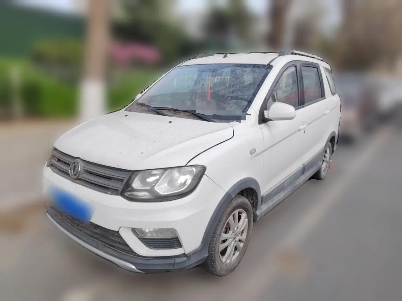 Dongfeng Fengon 370 2016 1.5L Manual Standard Model II 7 Seats — миниатюра 1