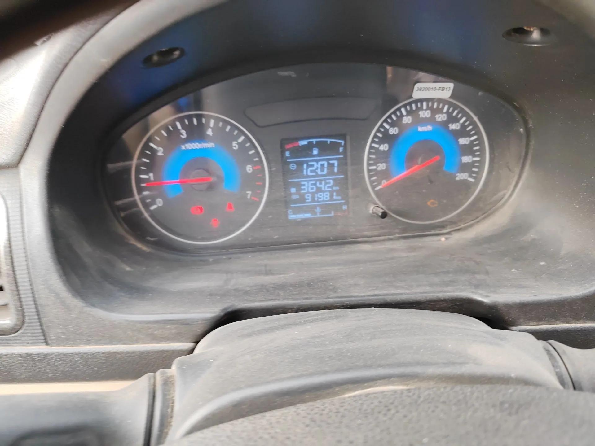Dongfeng Fengon 370 2016 1.5L Manual Standard Model II 7 Seats — миниатюра 12