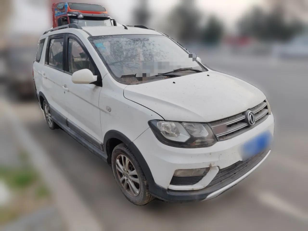 Dongfeng Fengon 370 2016 1.5L Manual Standard Model II 7 Seats — миниатюра 3