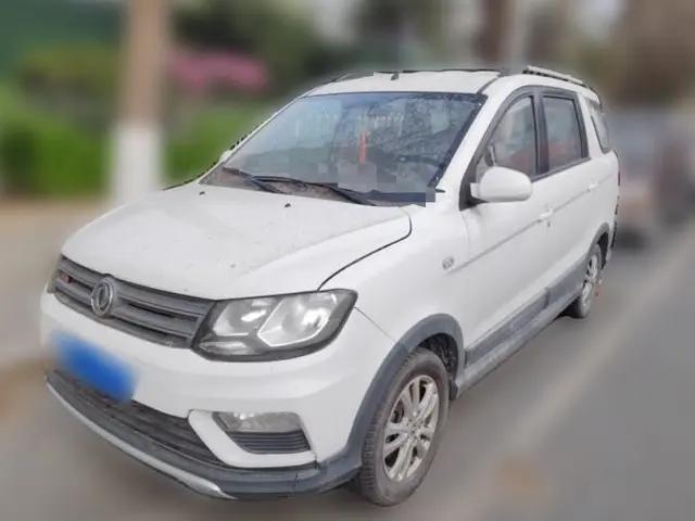 Dongfeng Fengon 370 2016 1.5L Manual Standard Model II 7 Seats